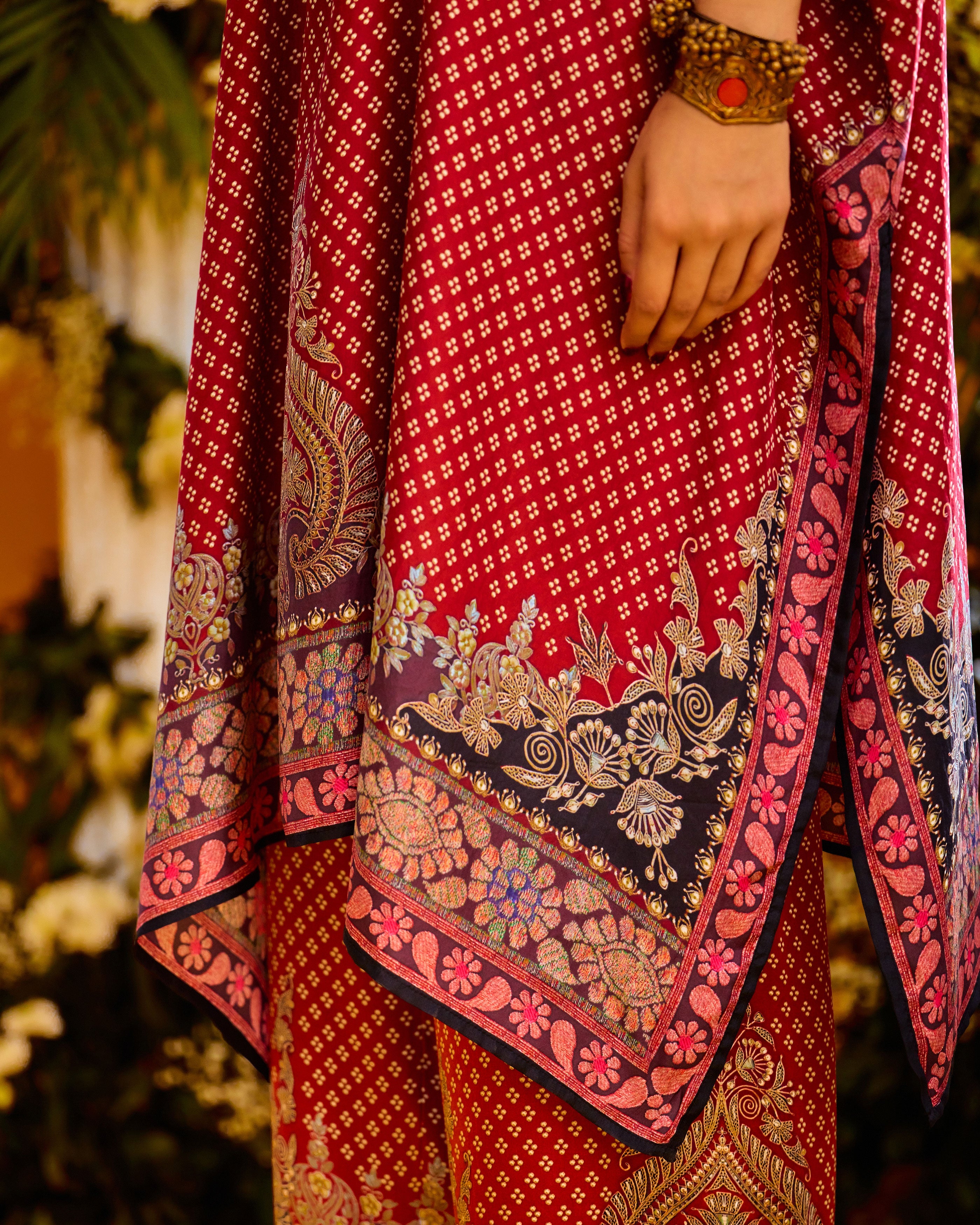 Baati : Chantelle 42" - Brick Red