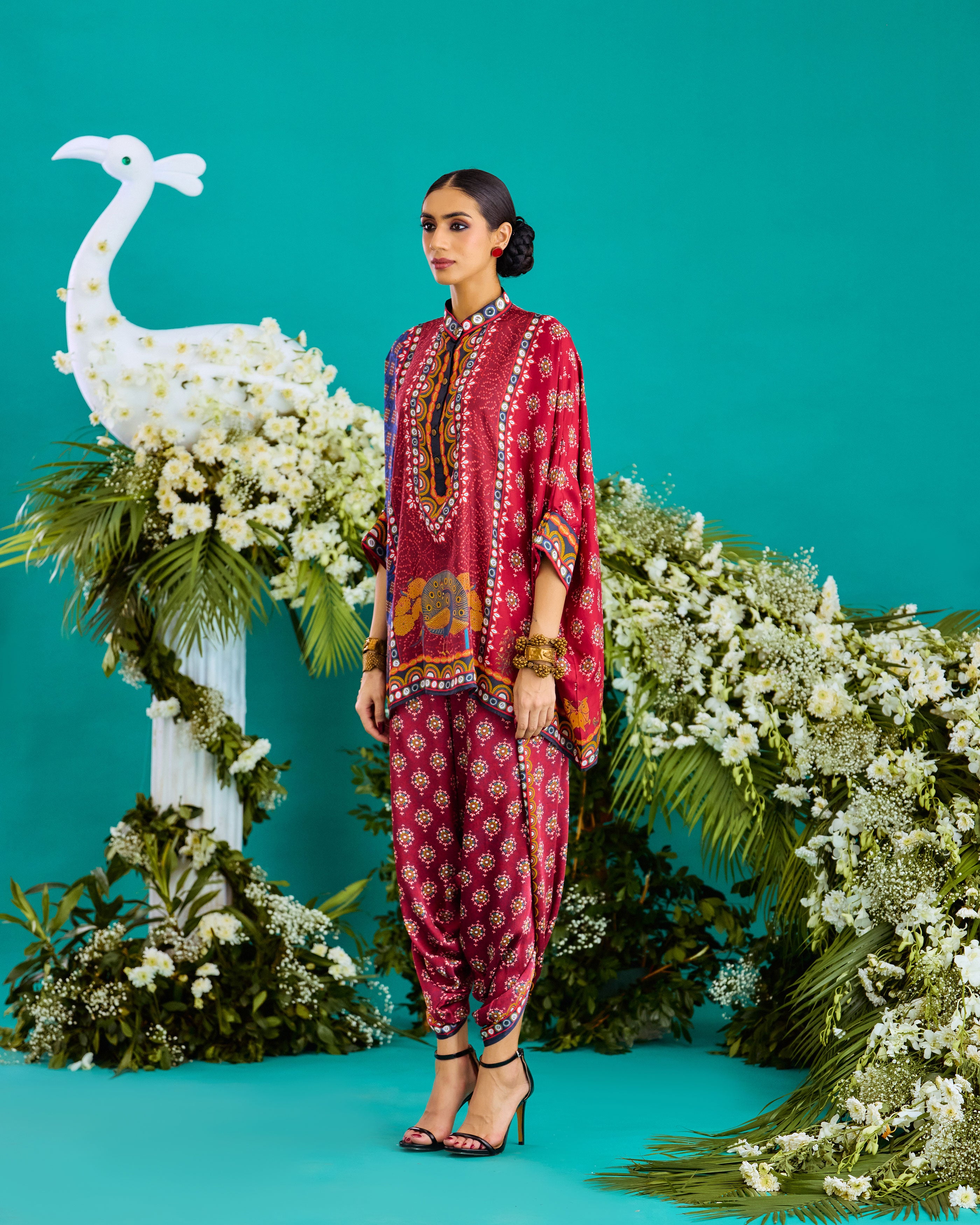 Baati : Chanel/Sonth - Navy/Maroon