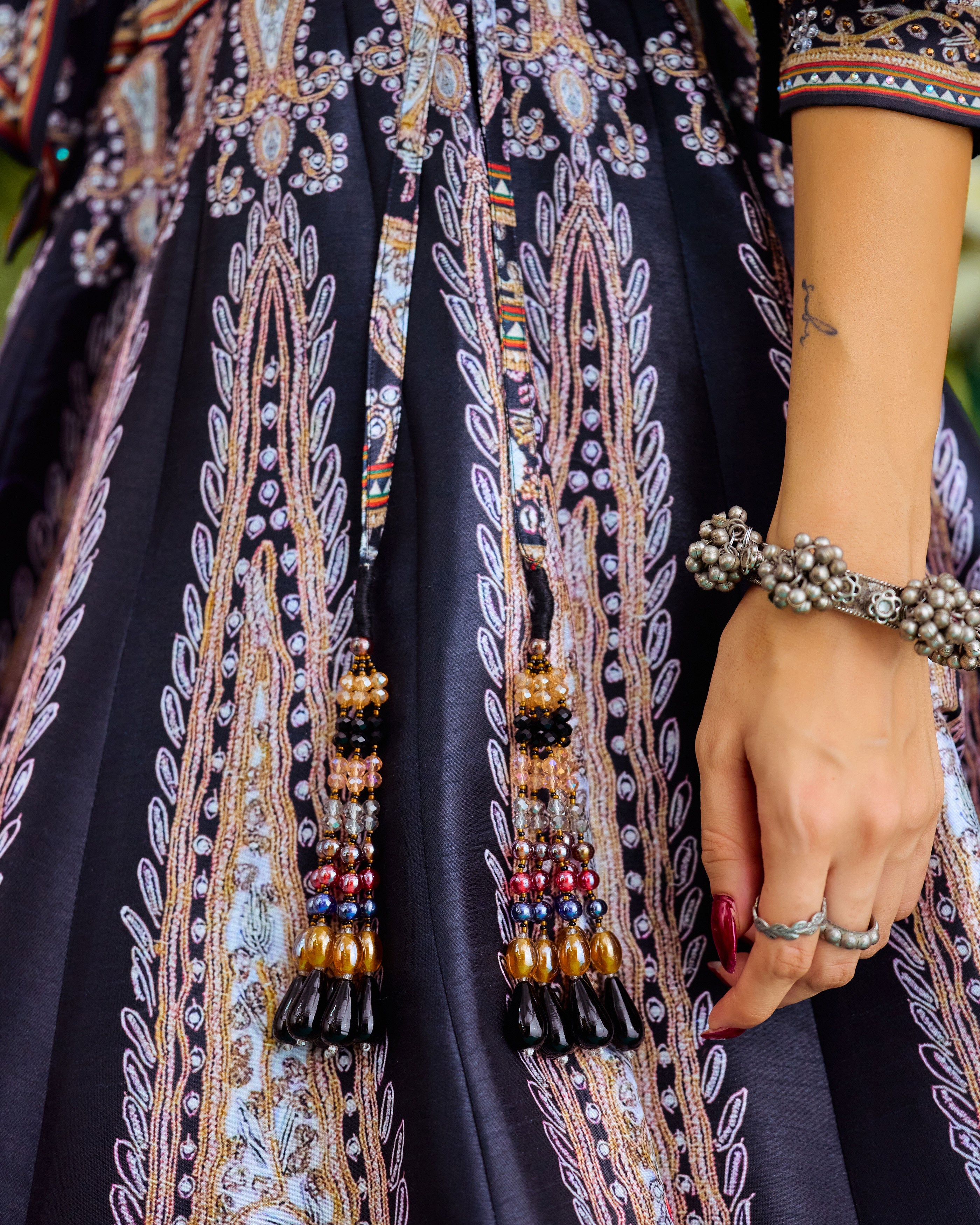 Baati : Rubali/Leela - Black