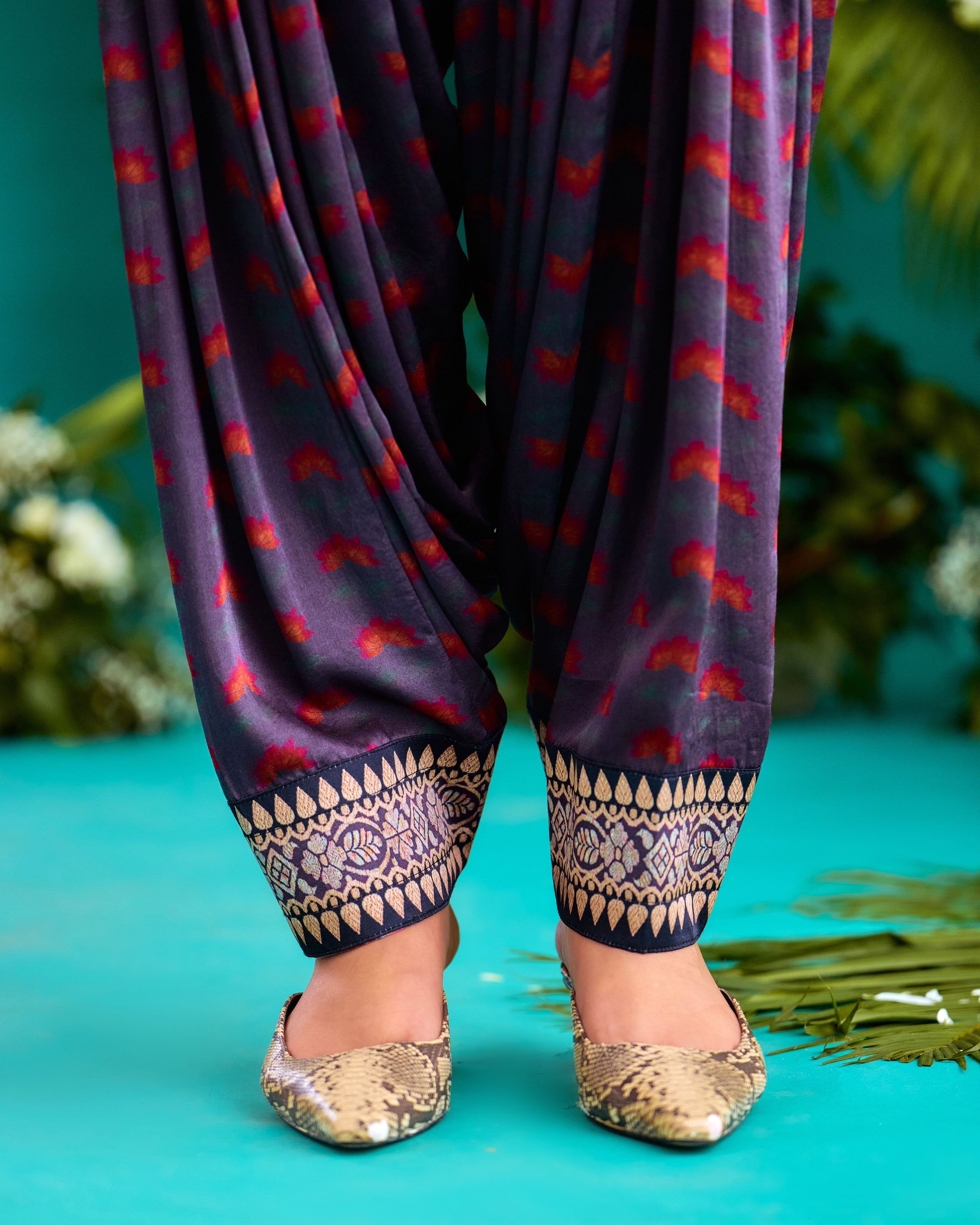 Baati : Nilofer - Fuchsia/Burgundy