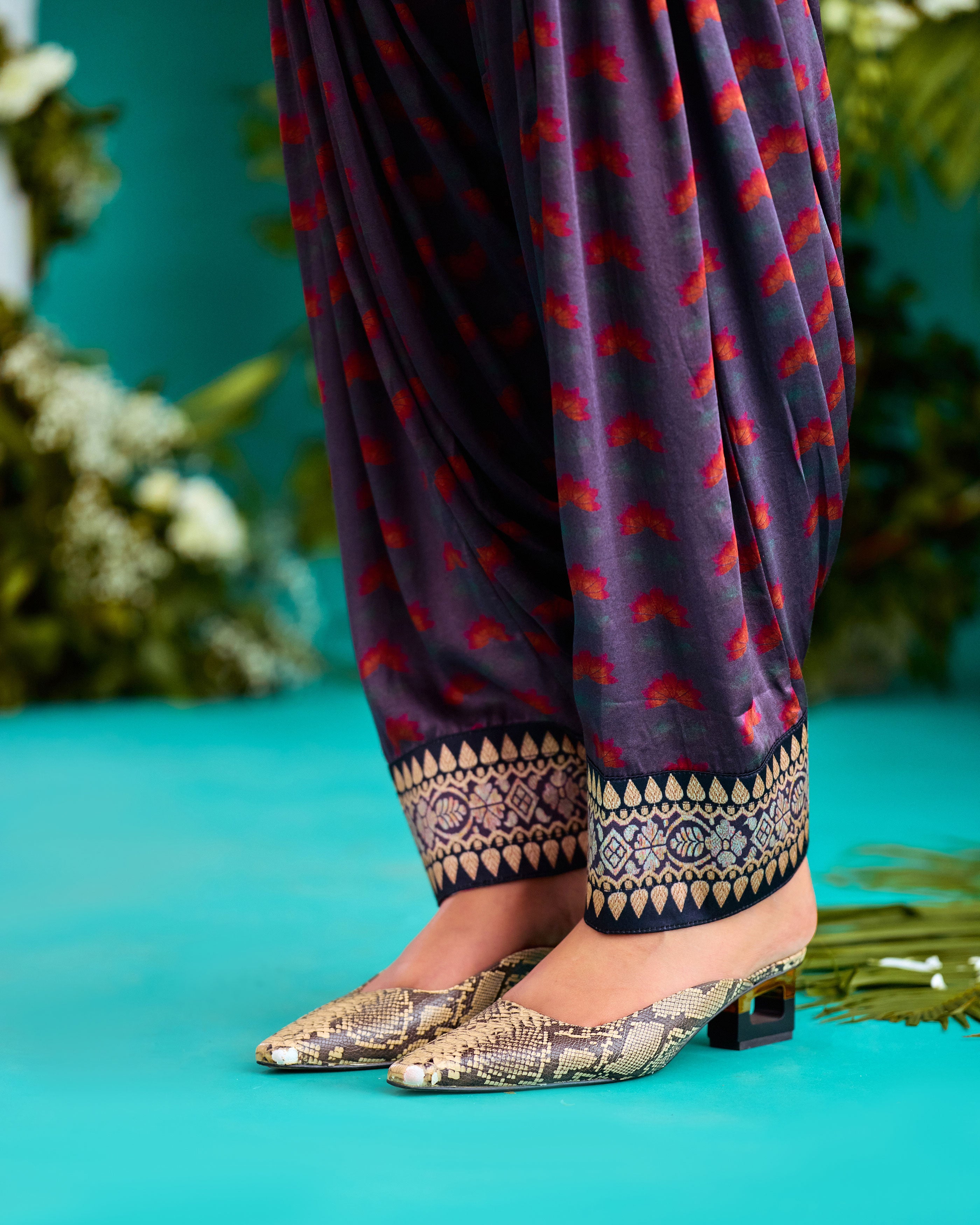 Baati : Nilofer - Fuchsia/Burgundy