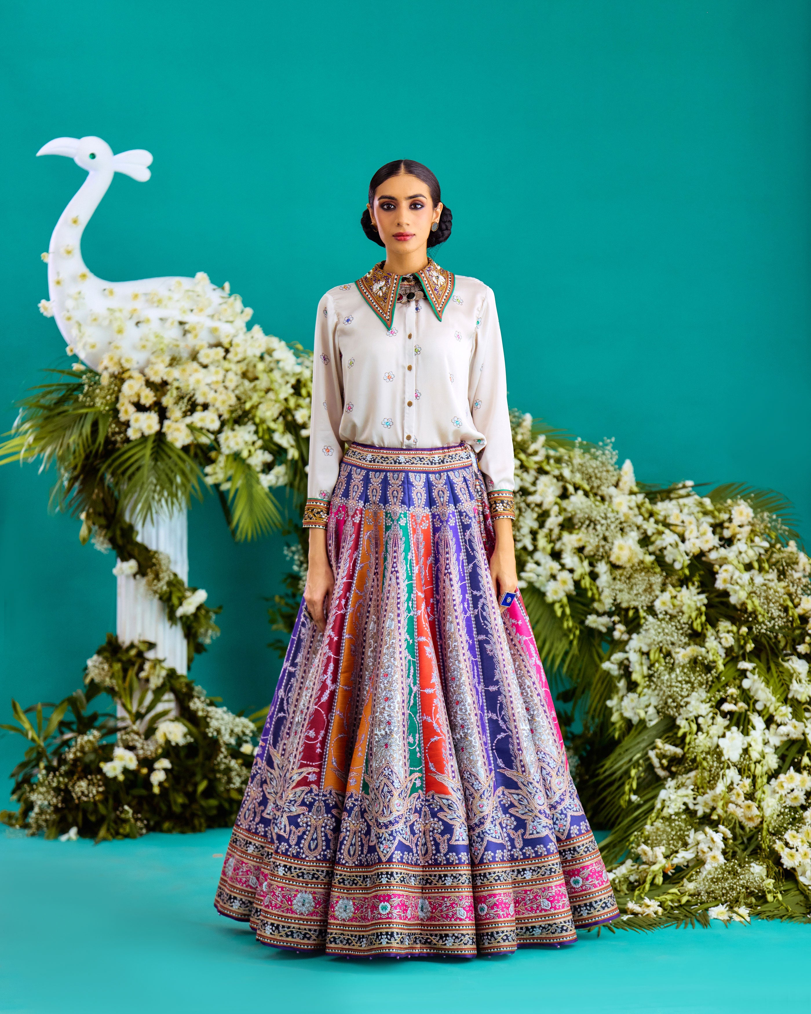 Baati : Anayra/Leela - Ivory/Multi