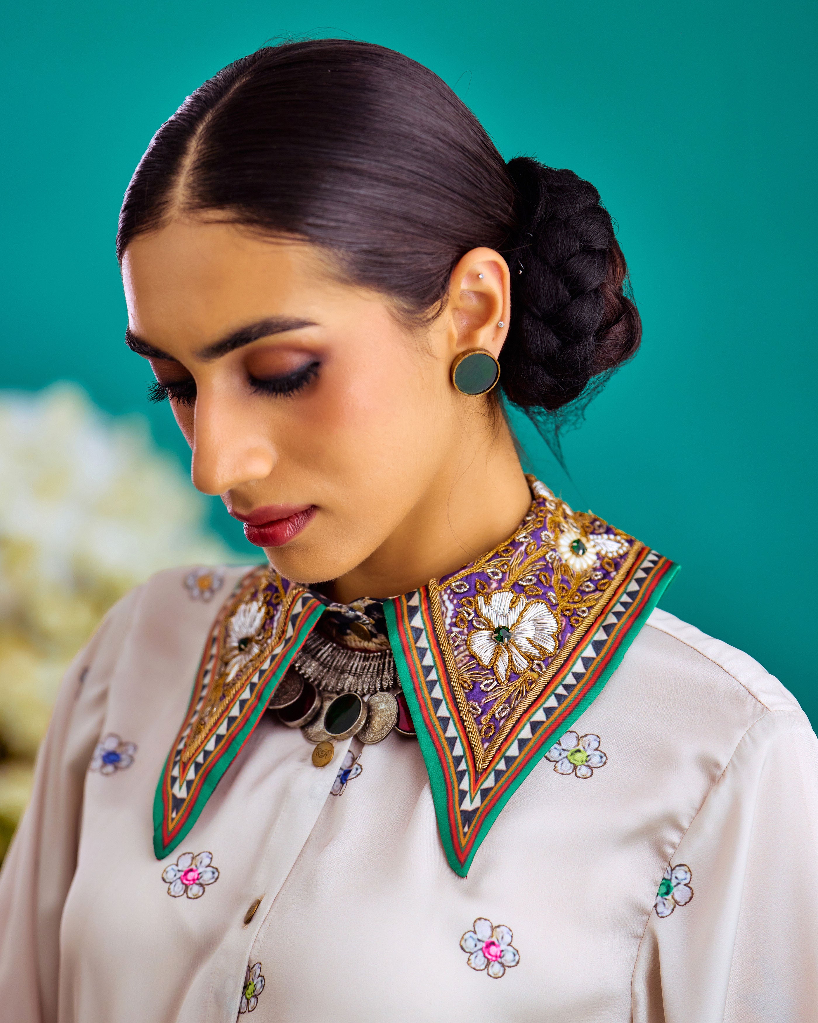 Baati : Anayra/Leela - Ivory/Multi
