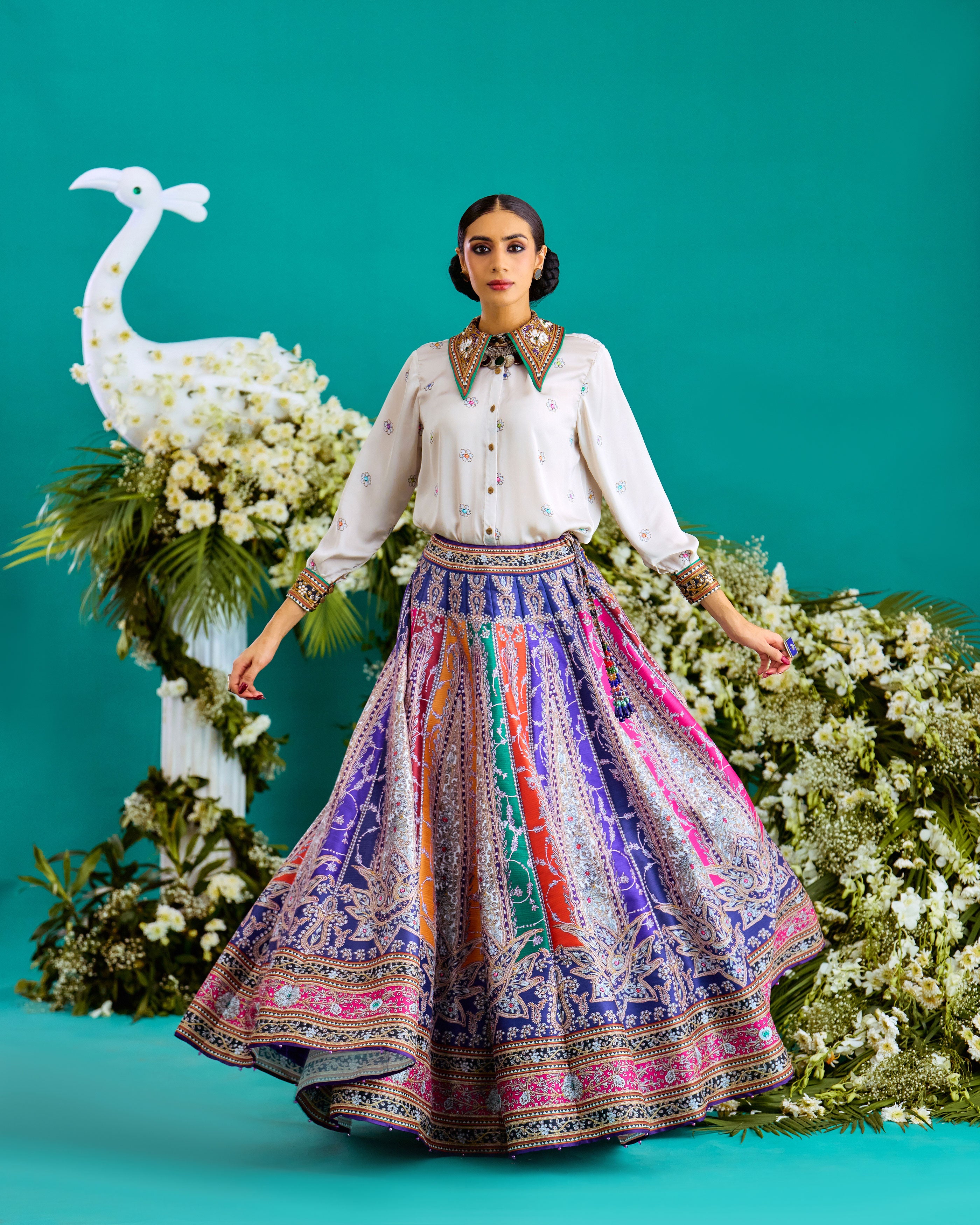 Baati : Anayra/Leela - Ivory/Multi