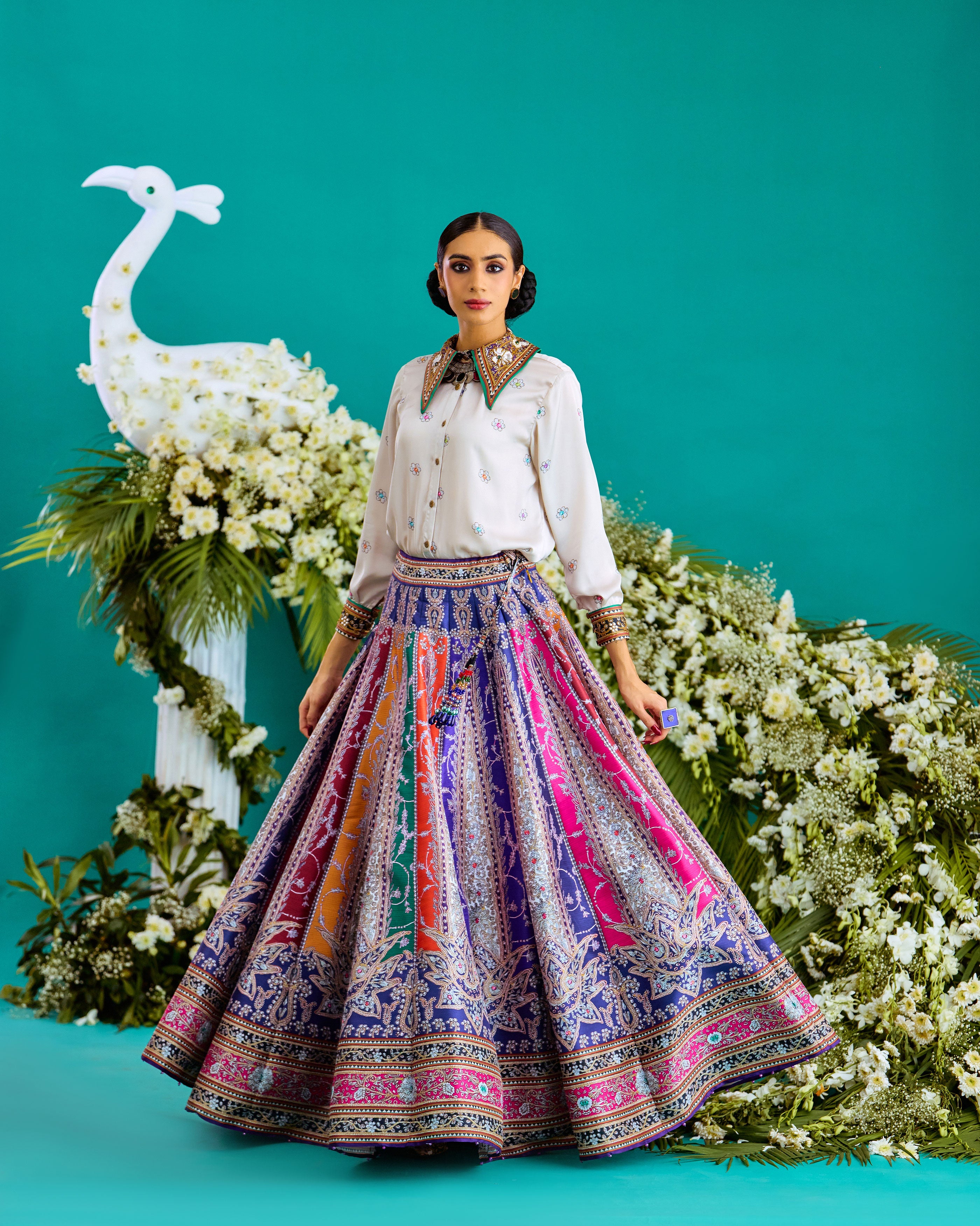 Baati : Anayra/Leela - Ivory/Multi