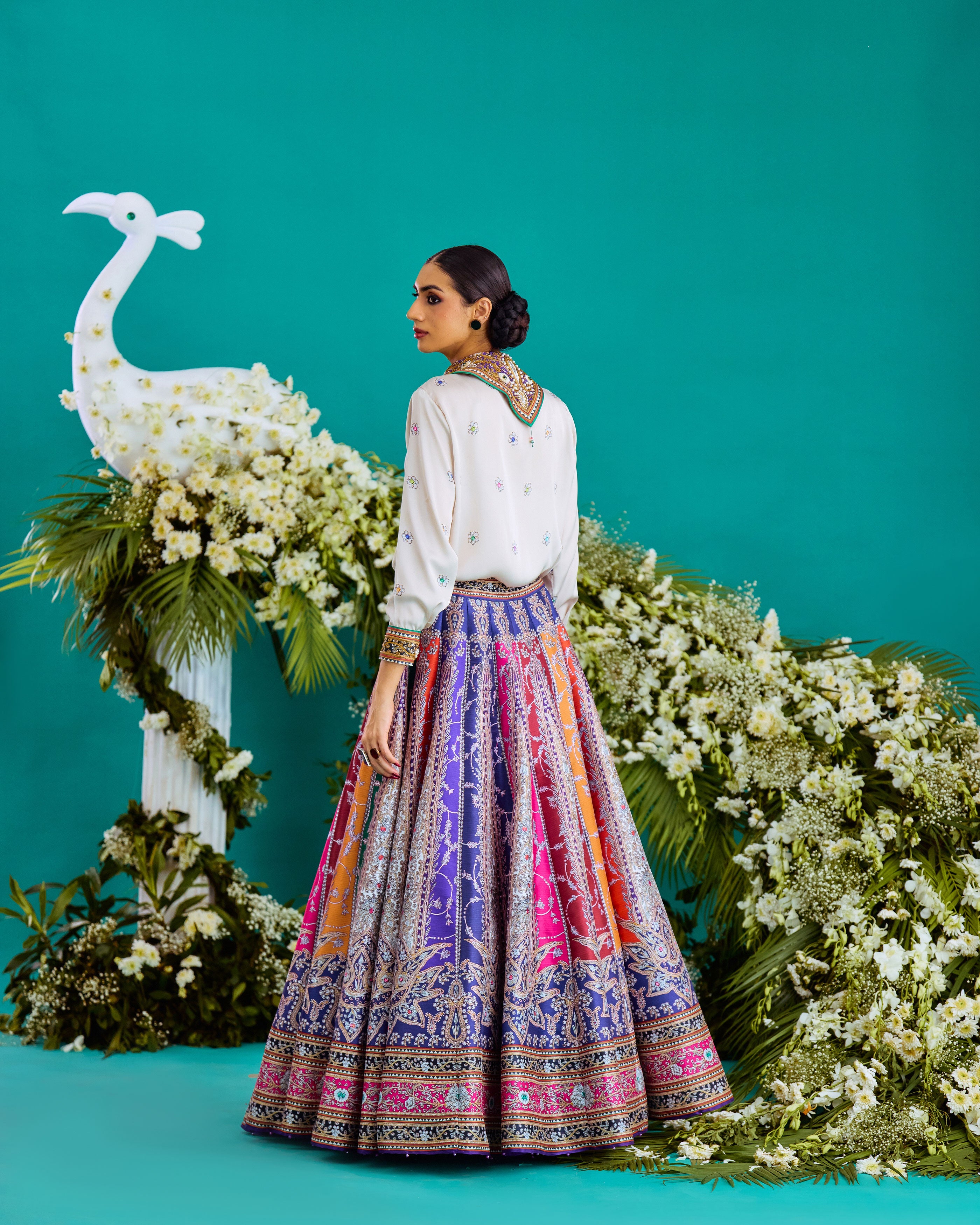 Baati : Anayra/Leela - Ivory/Multi