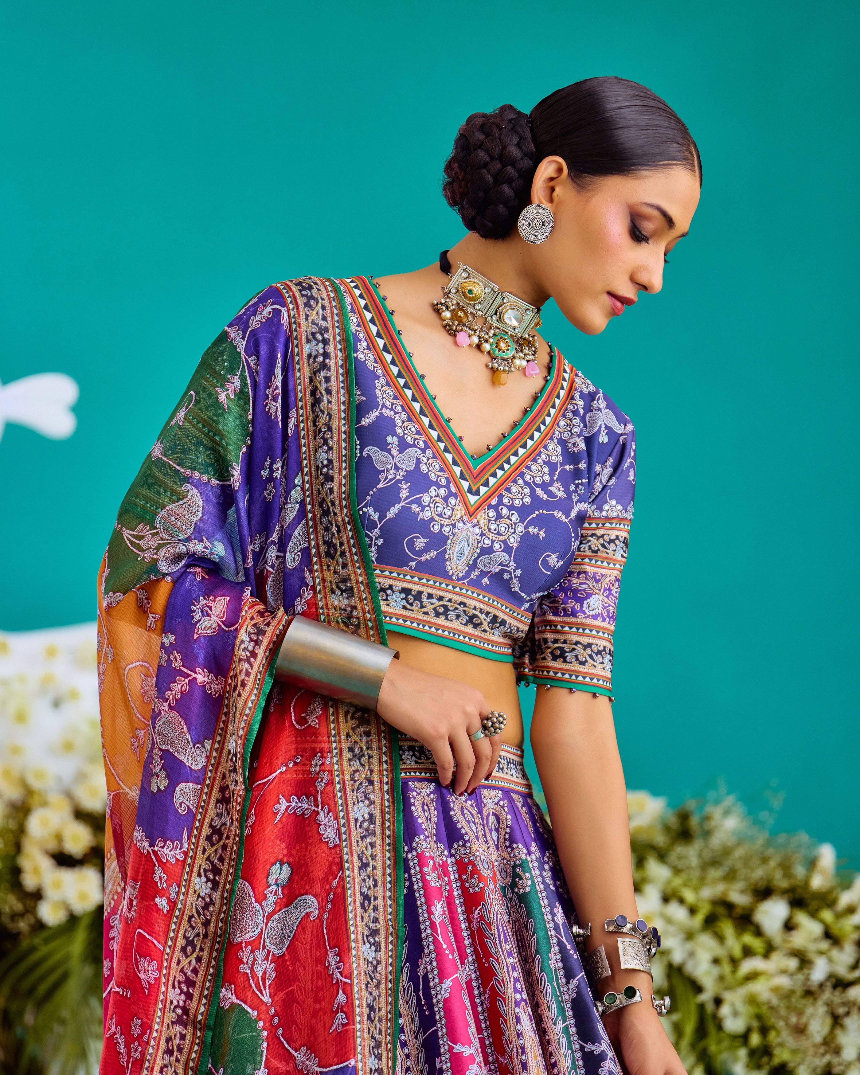 Baati : Leela - Navy/Multi