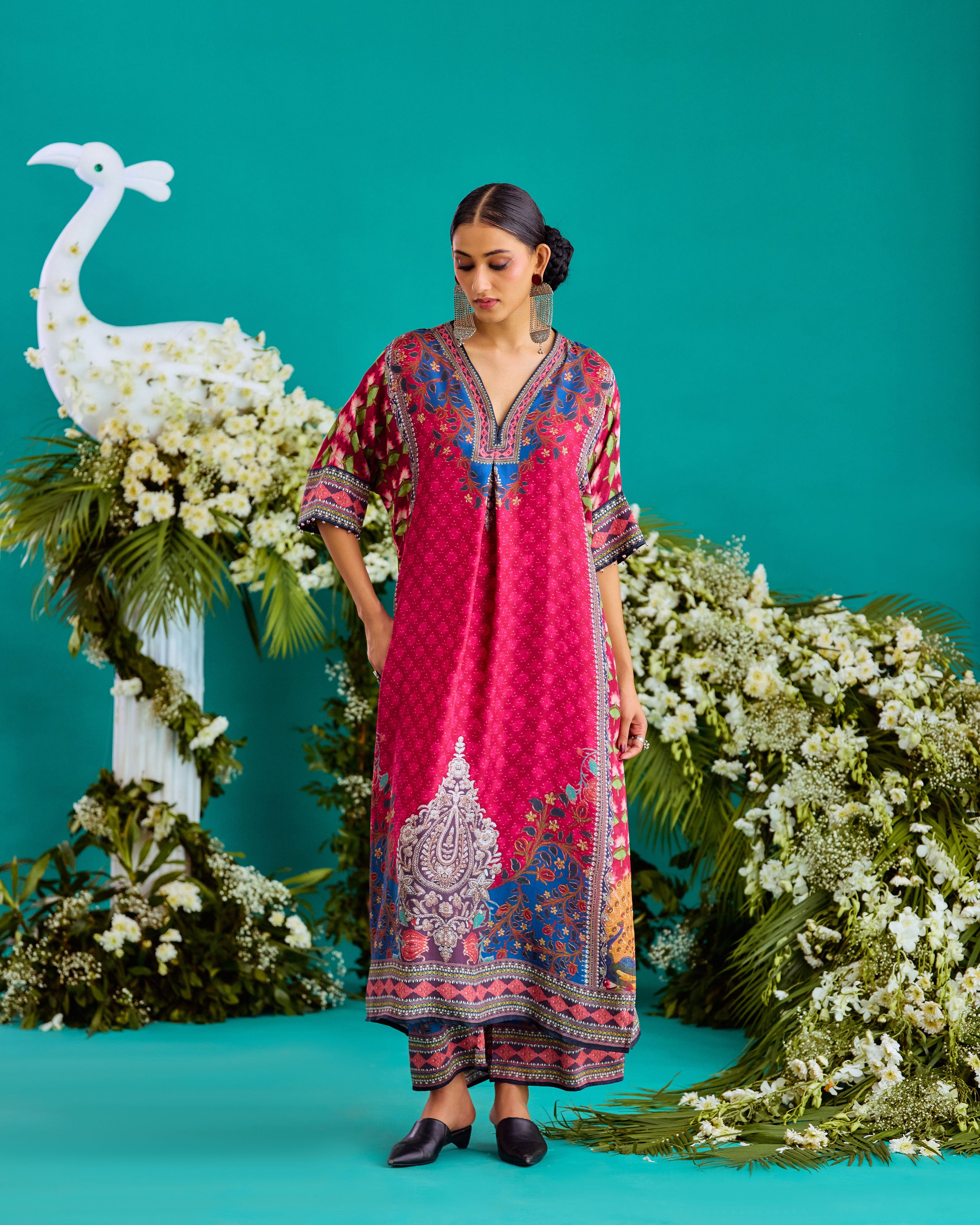 Baati : Banera - Navy/Fuchsia