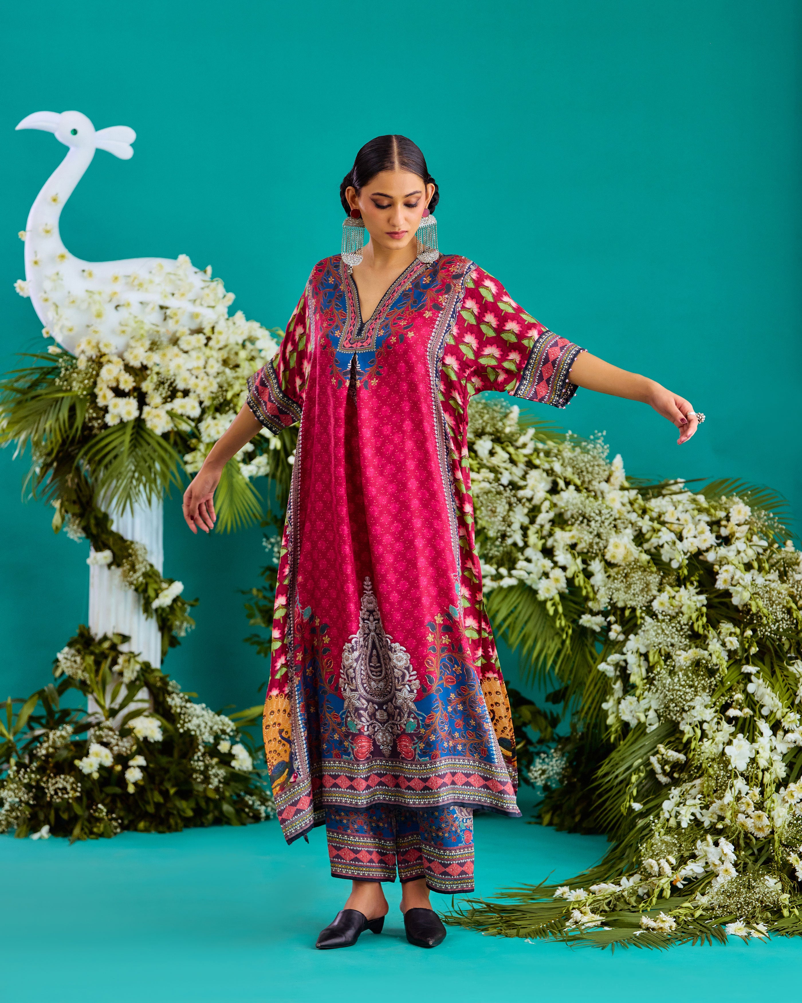 Baati : Banera - Navy/Fuchsia