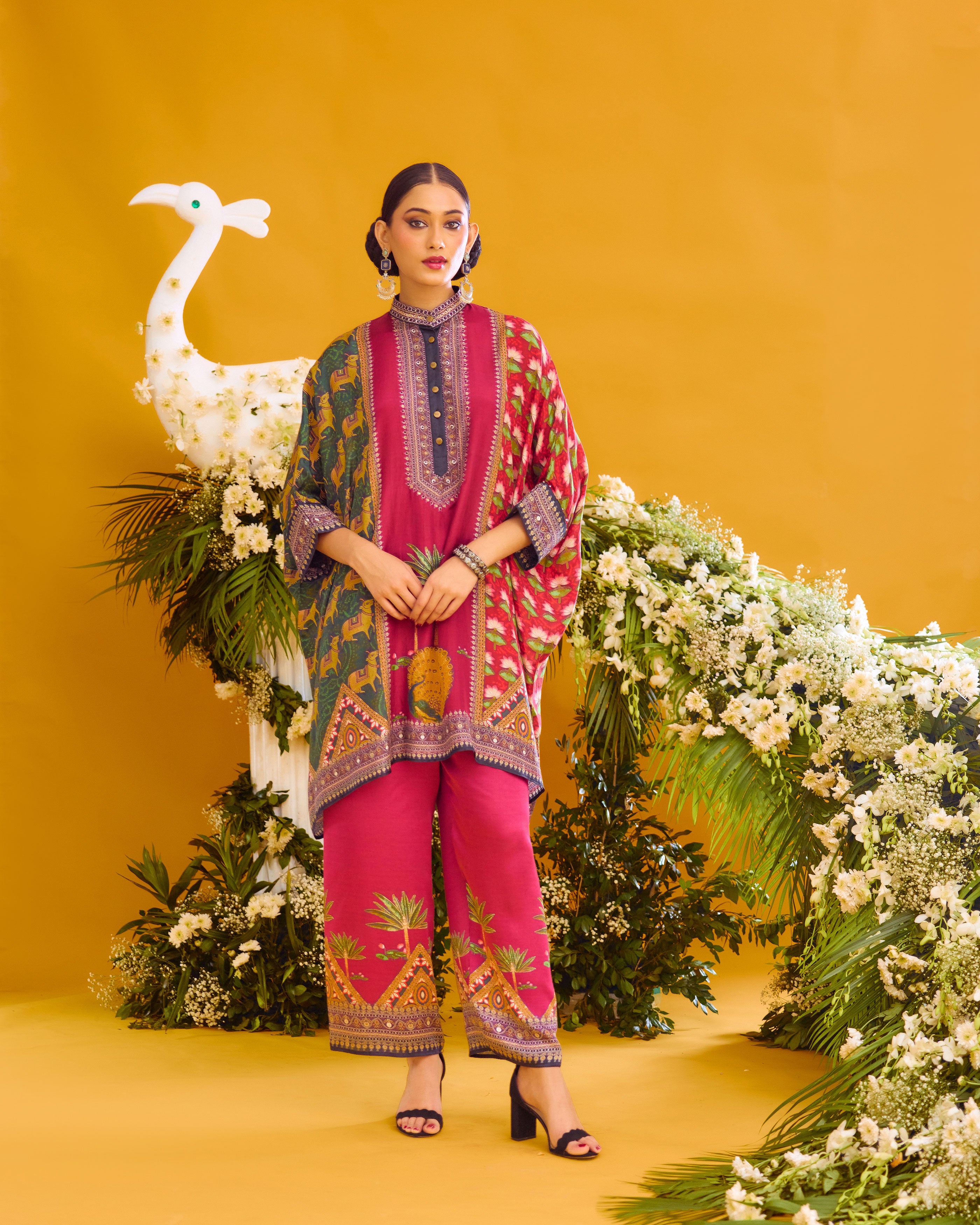 Baati : Chanel 36" - Multi