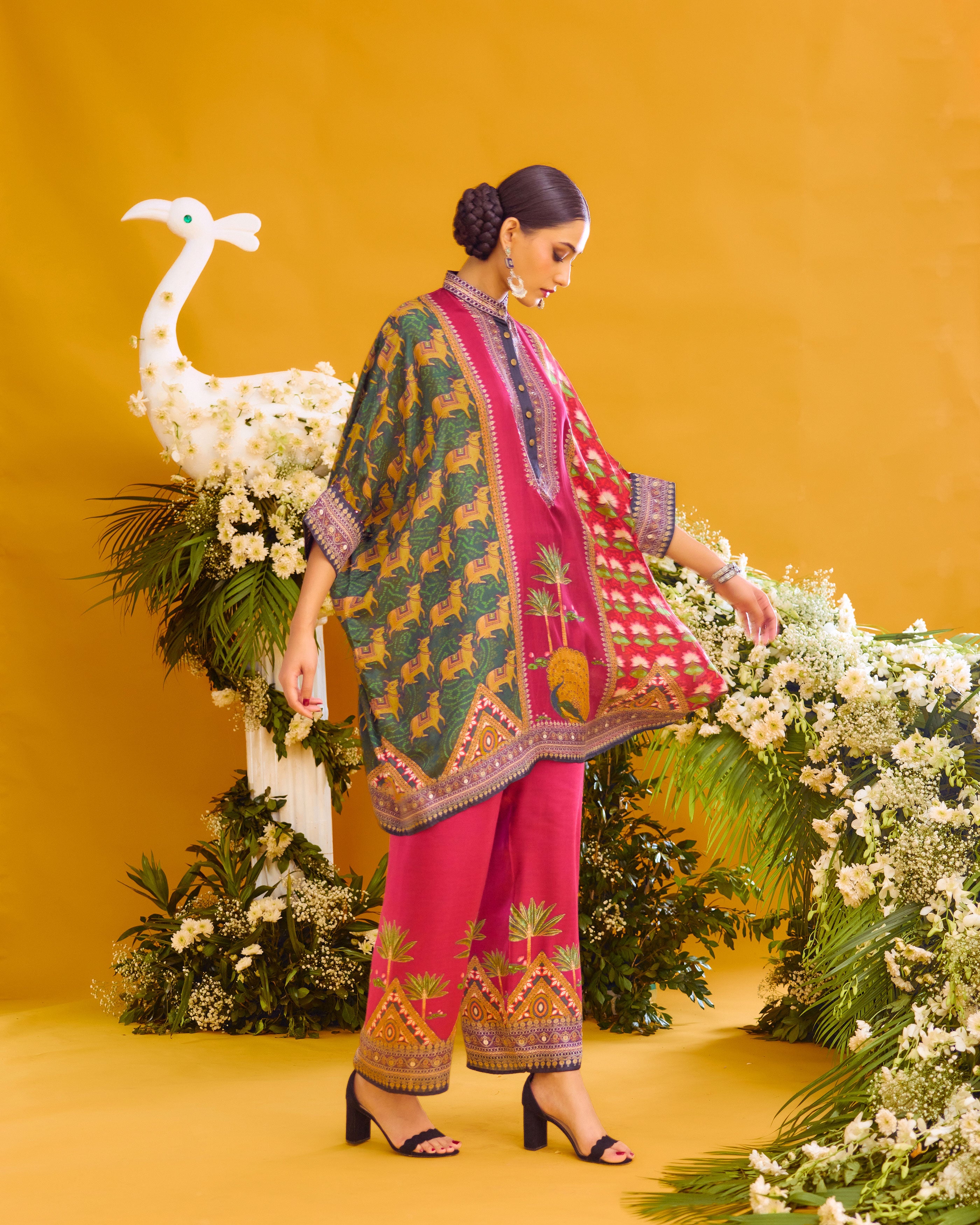 Baati : Chanel 36" - Multi