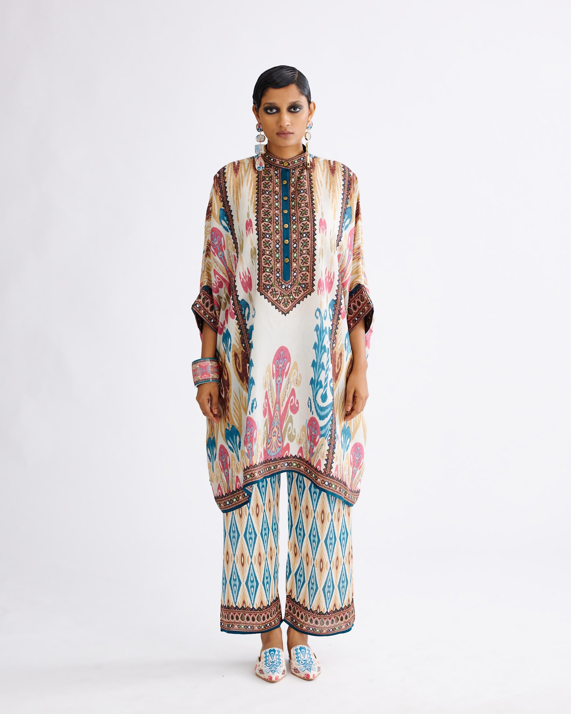 Marrakesh : Chanel 36" - Multi