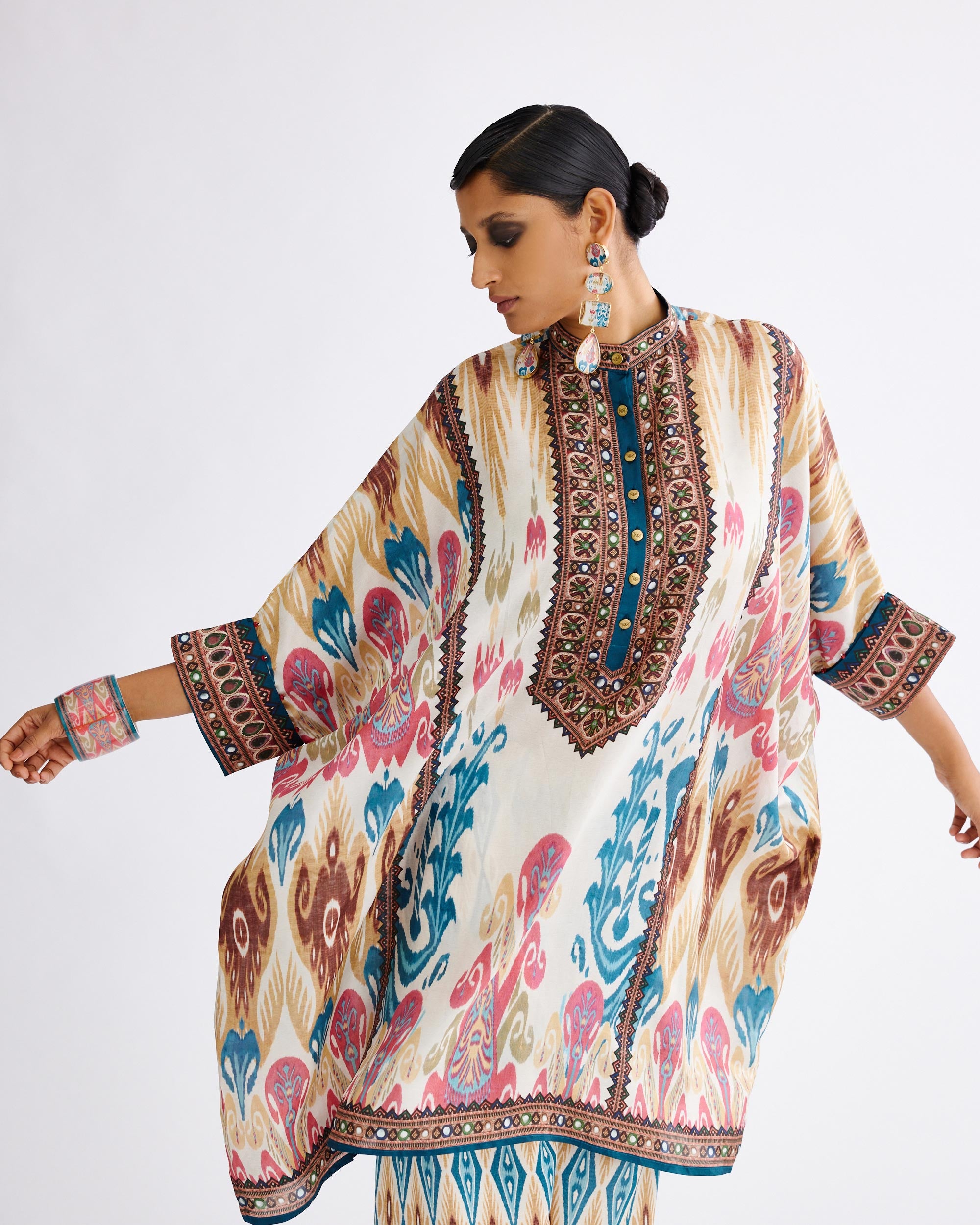 Marrakesh : Chanel 36" - Multi
