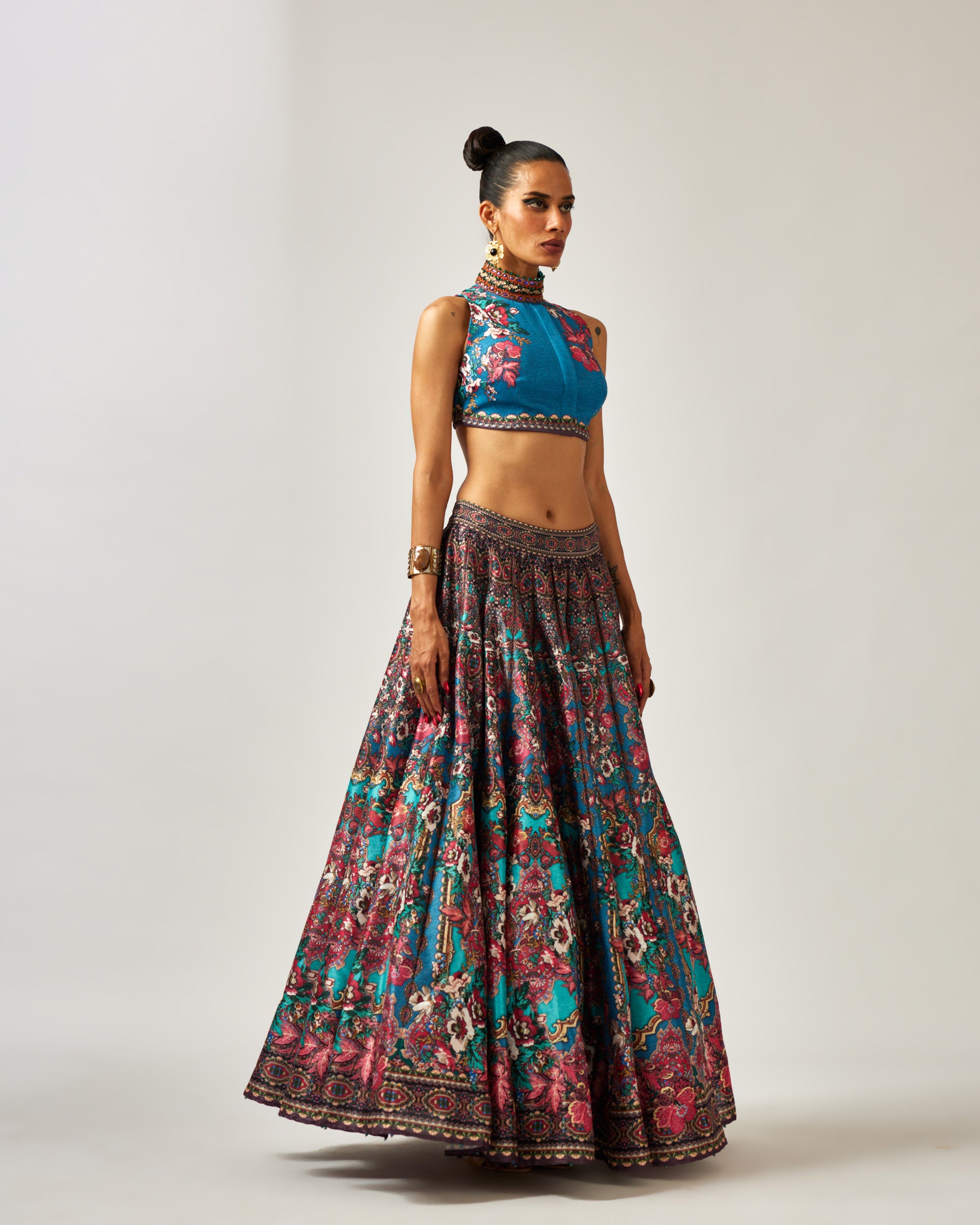 mon amour : Suvidhi Leela - Blue