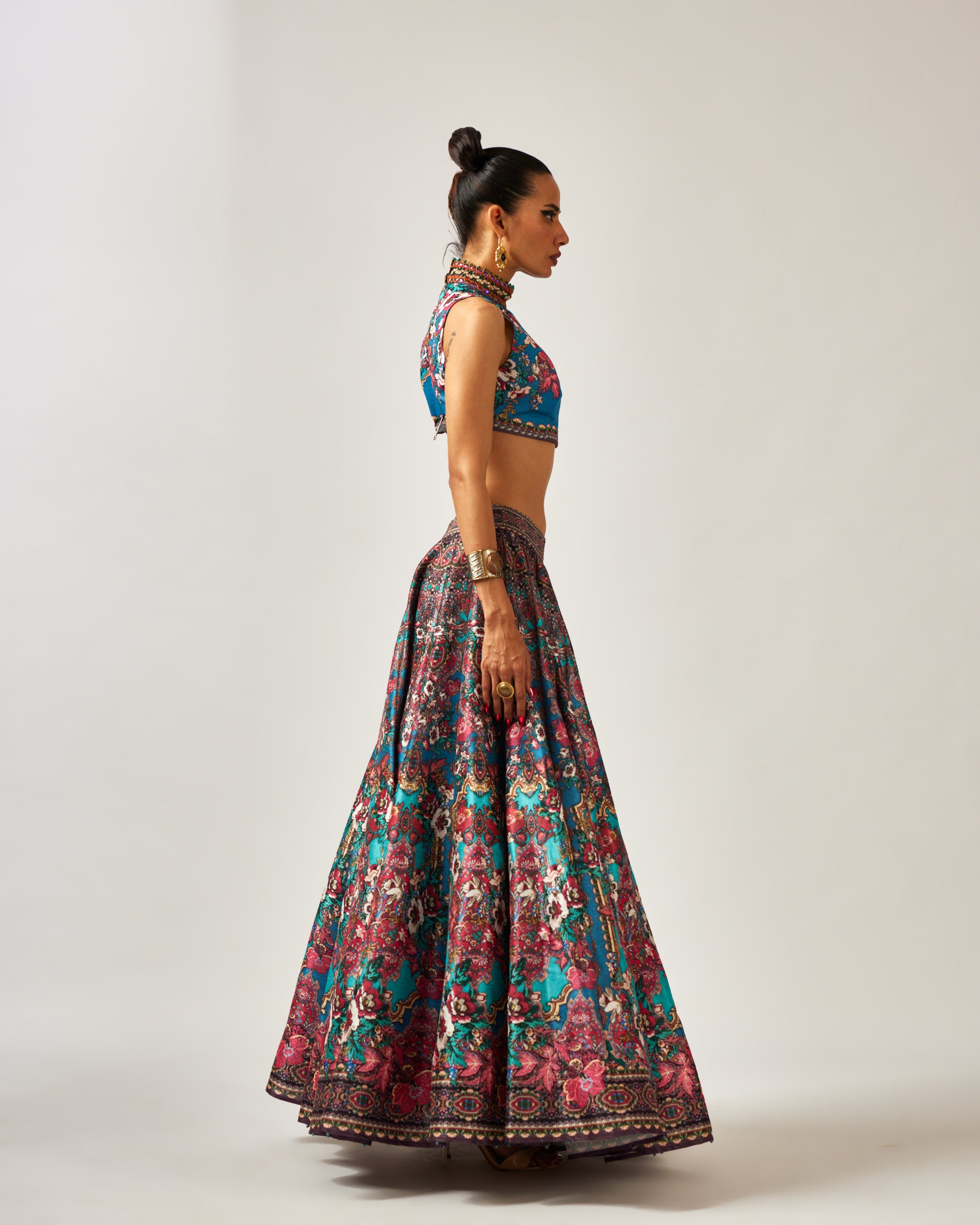 mon amour : Suvidhi Leela - Blue