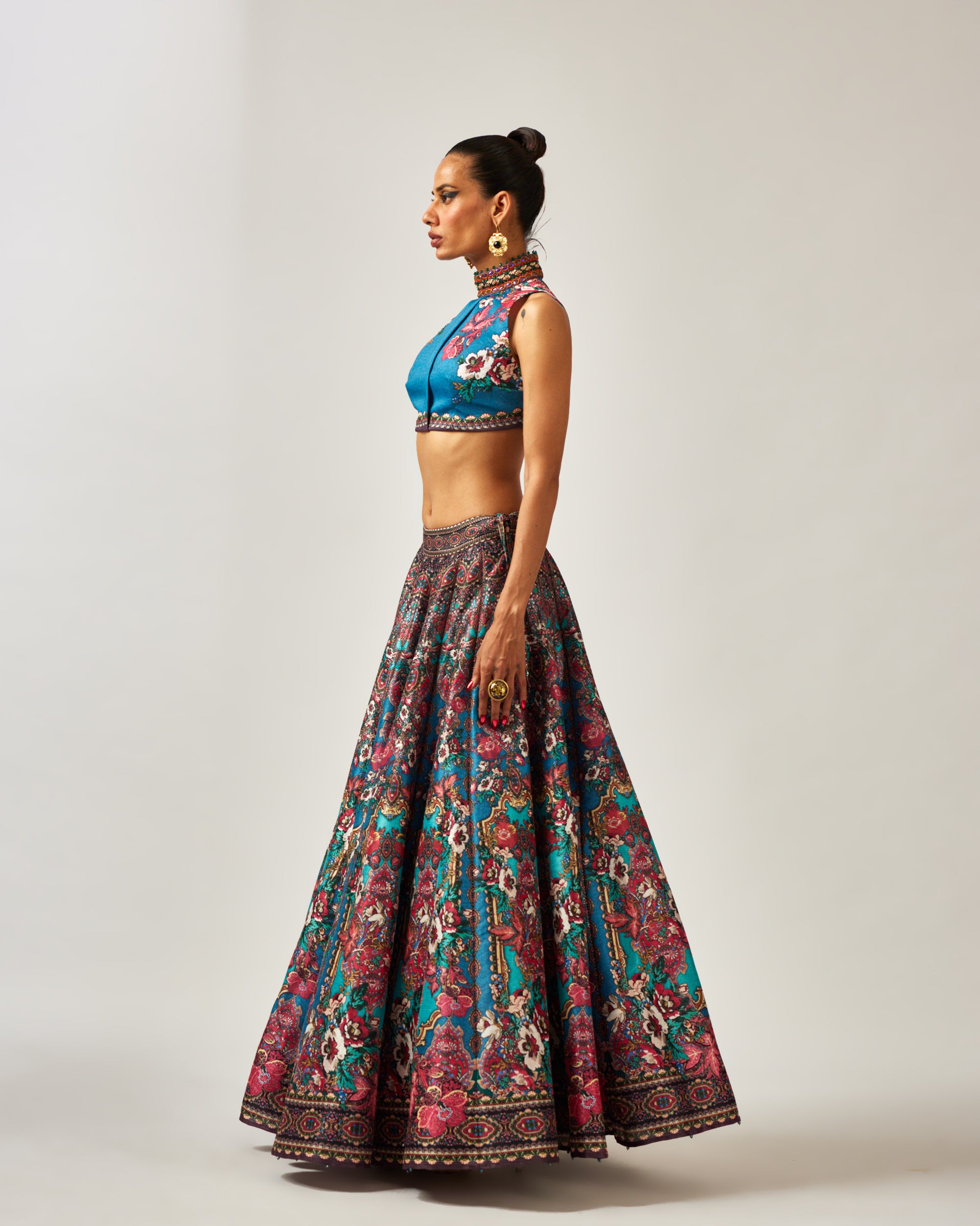 mon amour : Suvidhi Leela - Blue