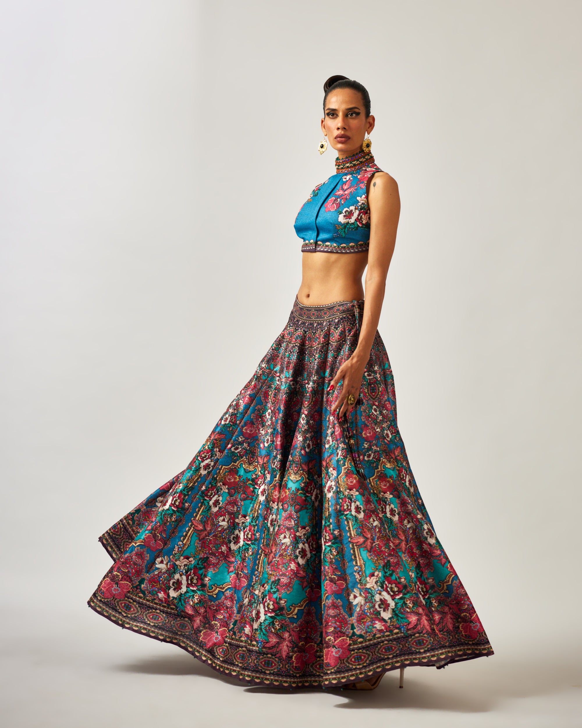 mon amour : Suvidhi Leela - Blue