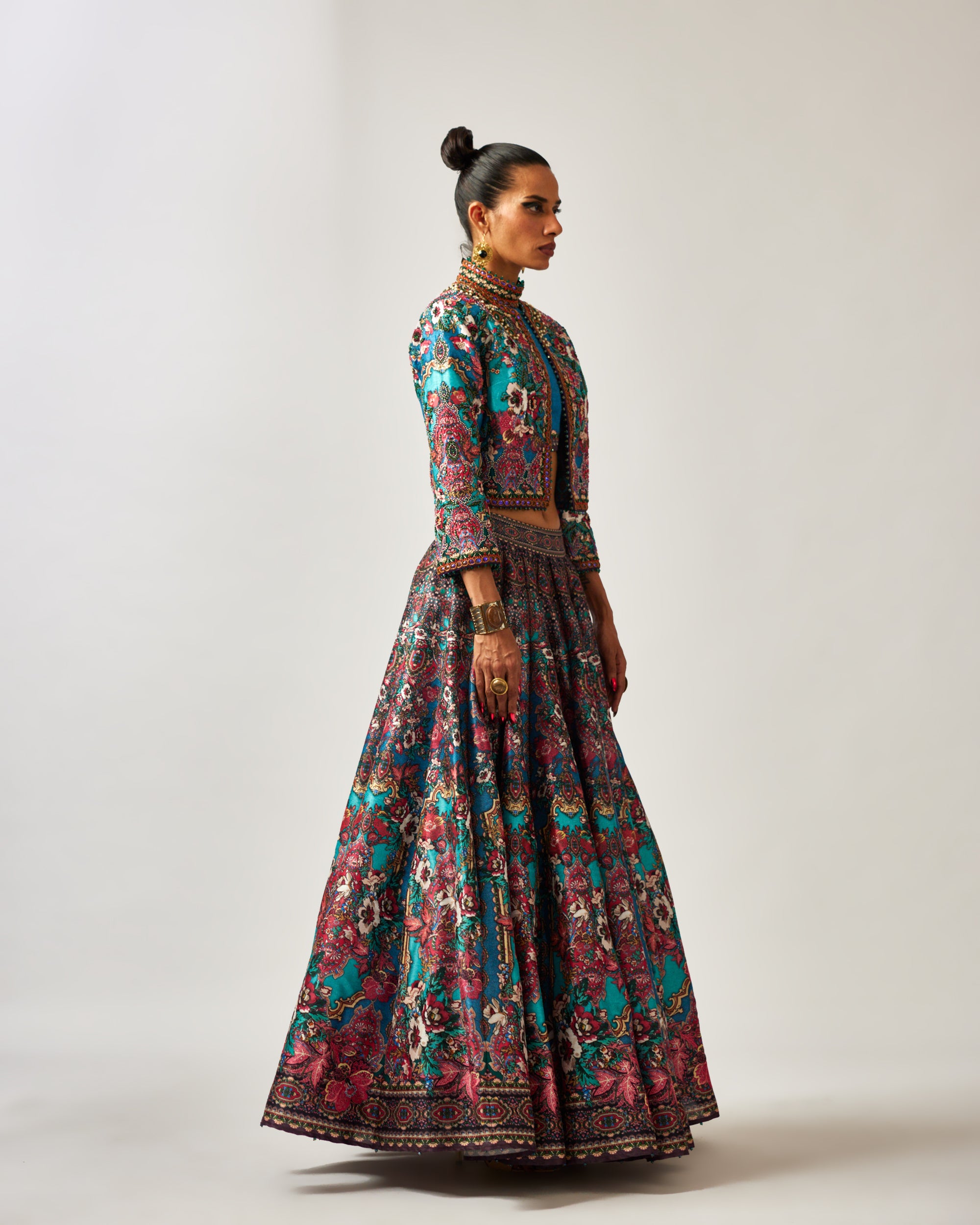 mon amour : Suvidhi Leela - Blue