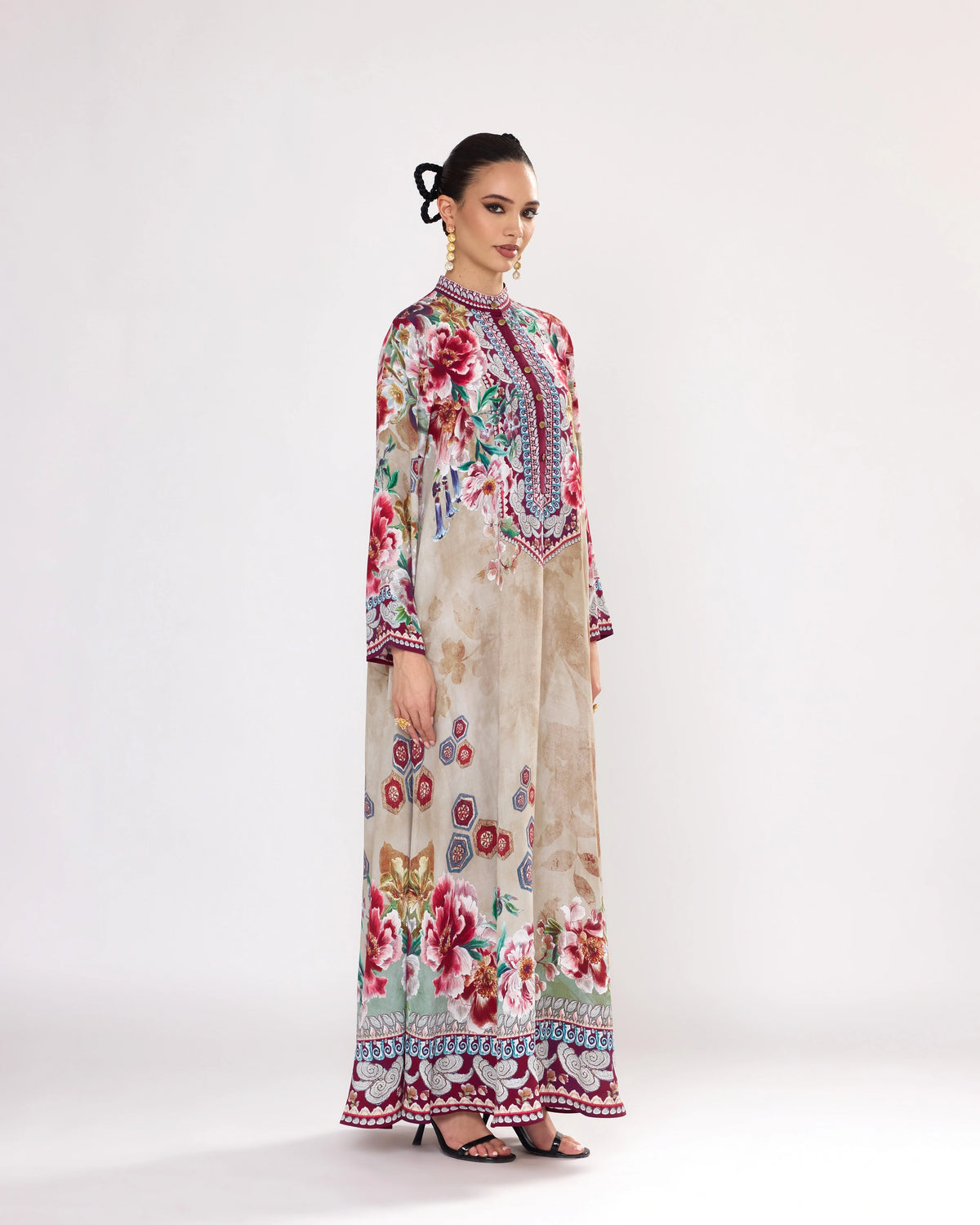 IKEBANA : Navya