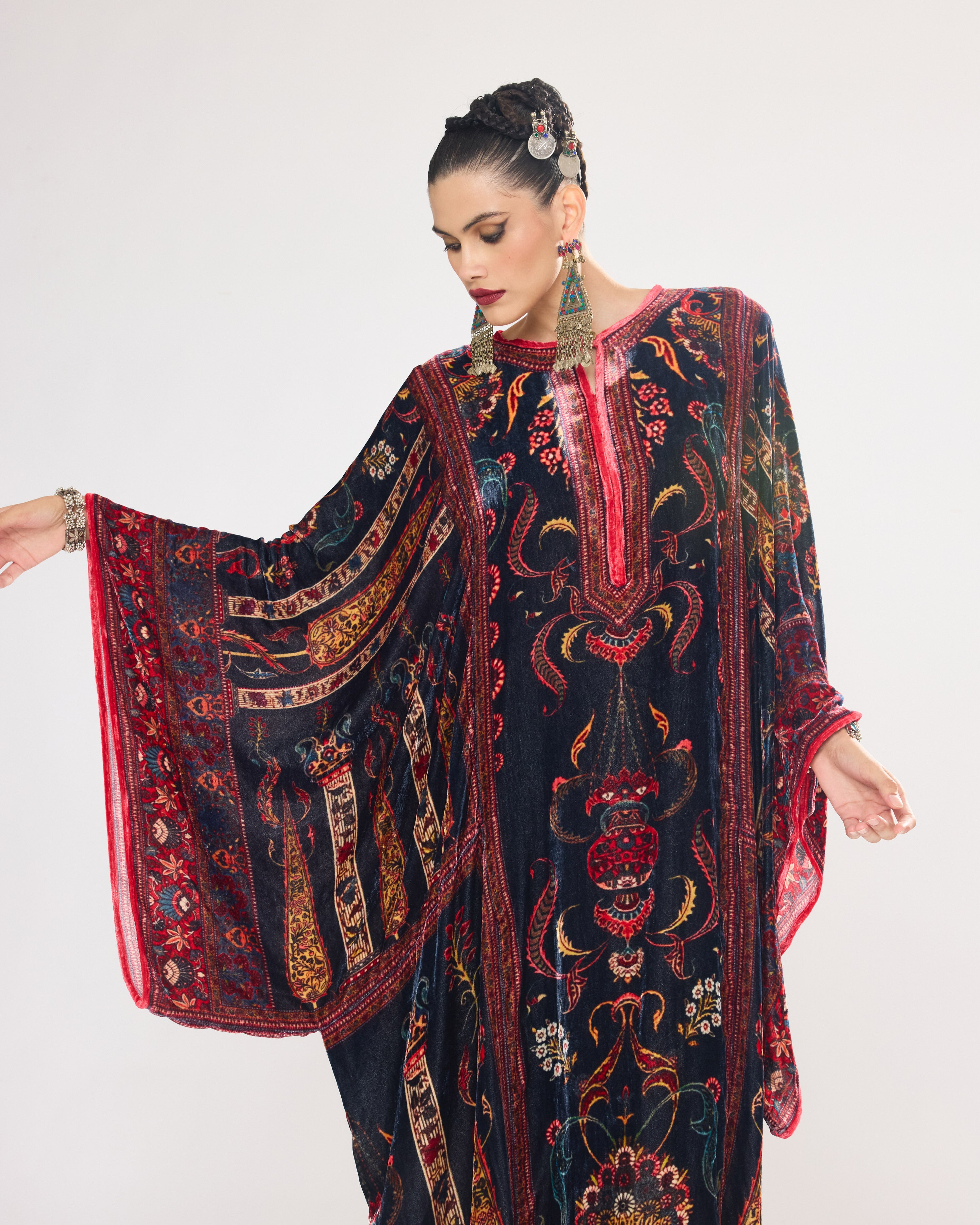 Arabian Nights : Beatrice - Black/Red