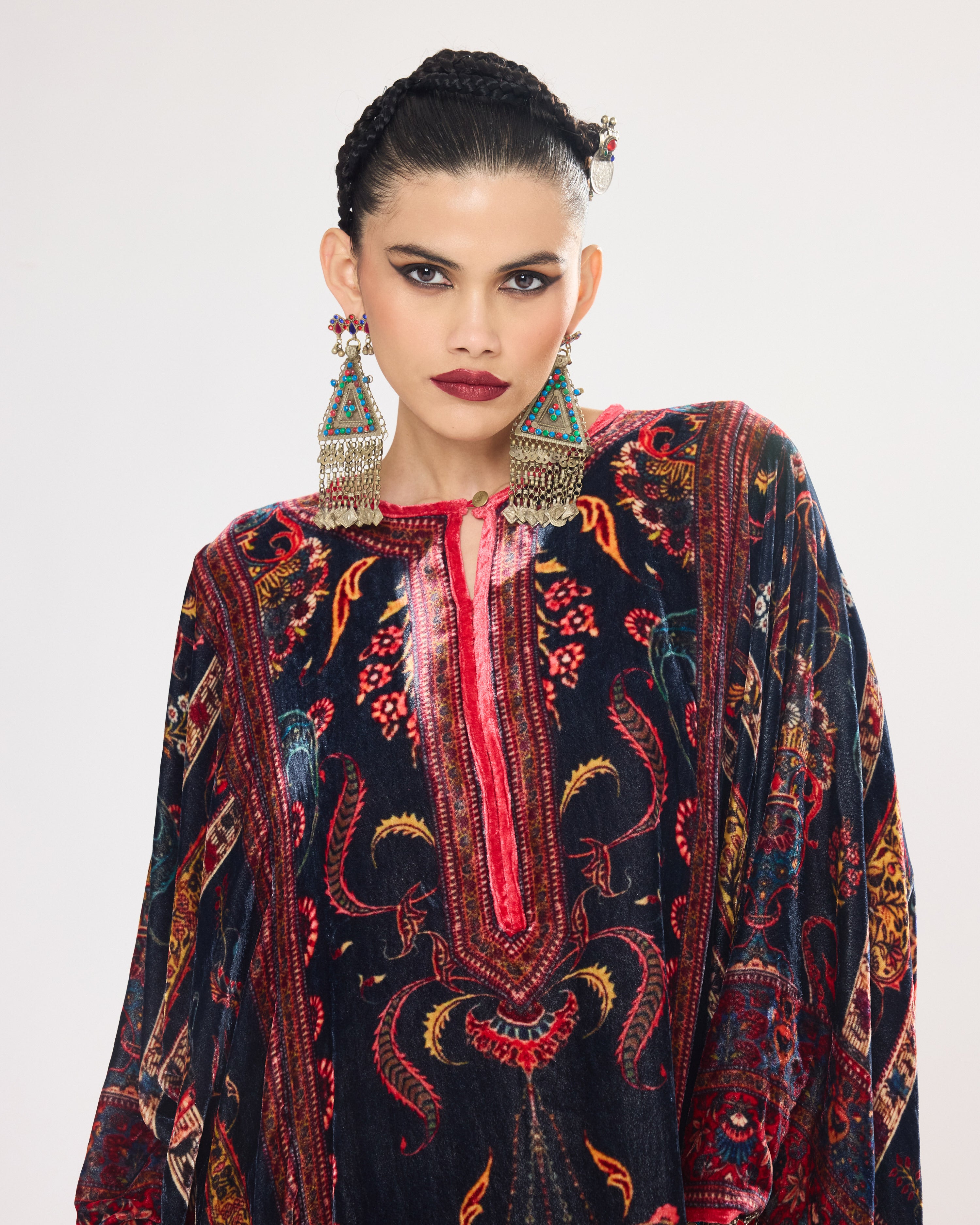 Arabian Nights : Beatrice - Black/Red