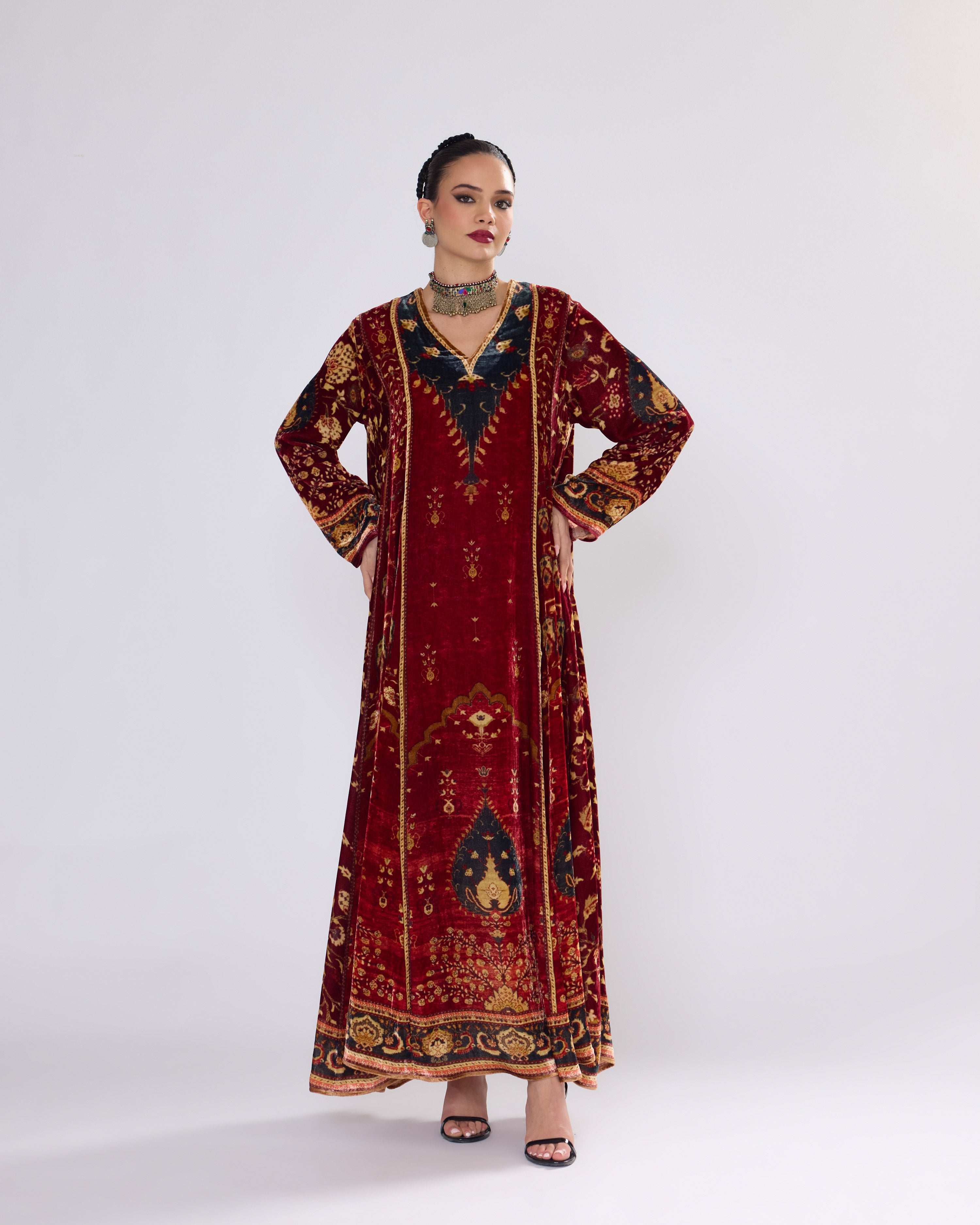 Arabian Nights : Adavi - Red/Gold