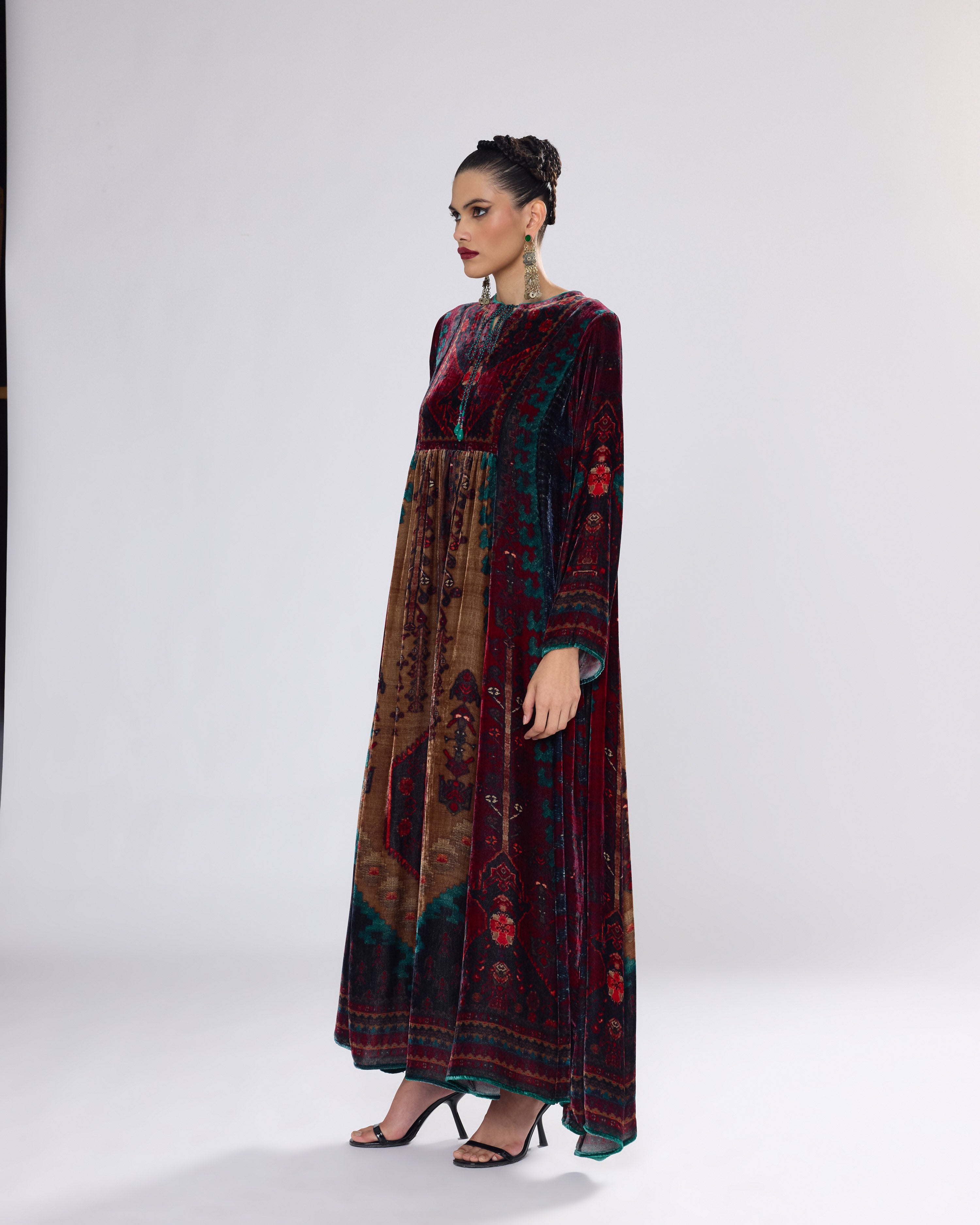 Arabian Nights : Anisha - Chestnut