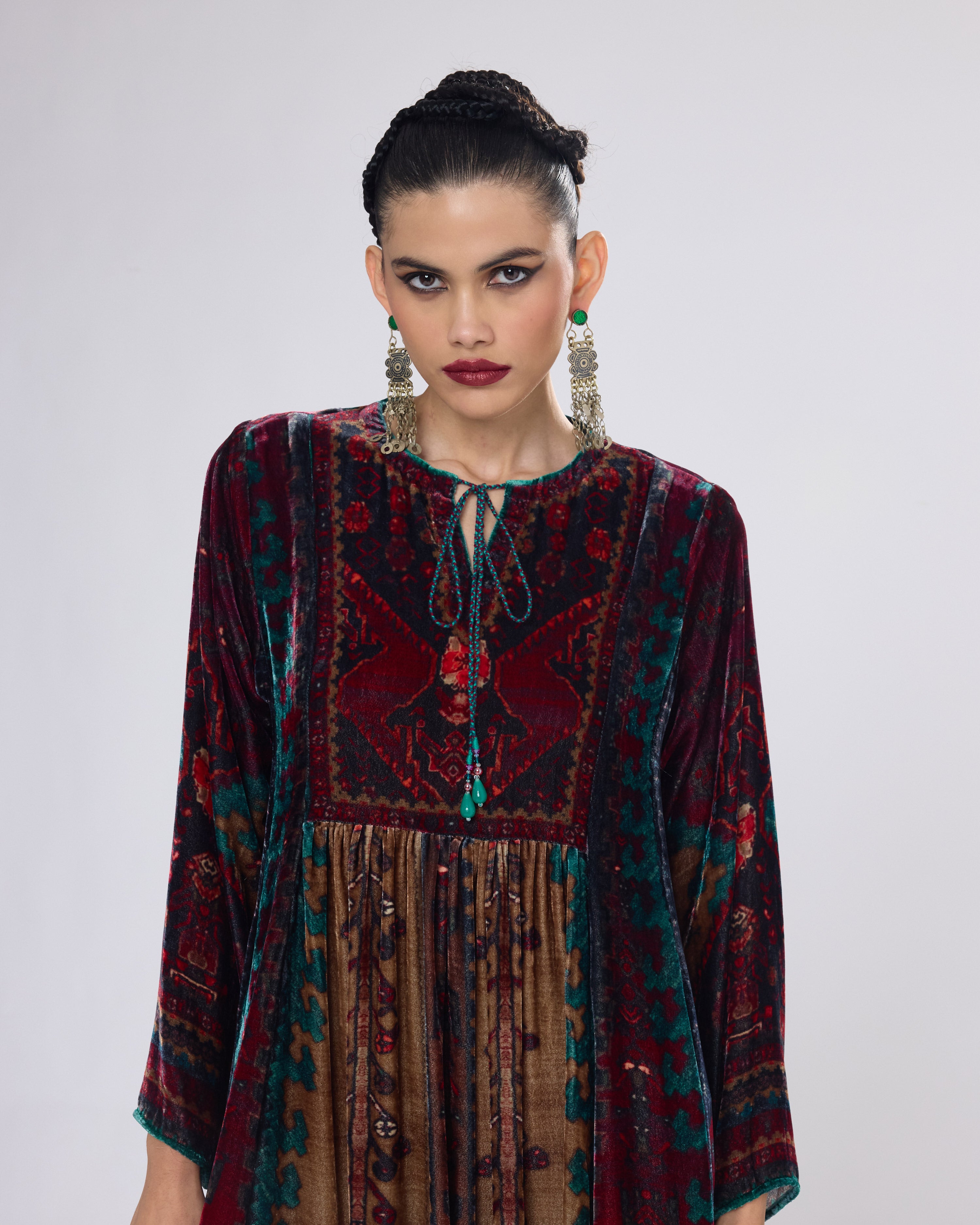 Arabian Nights : Anisha - Chestnut