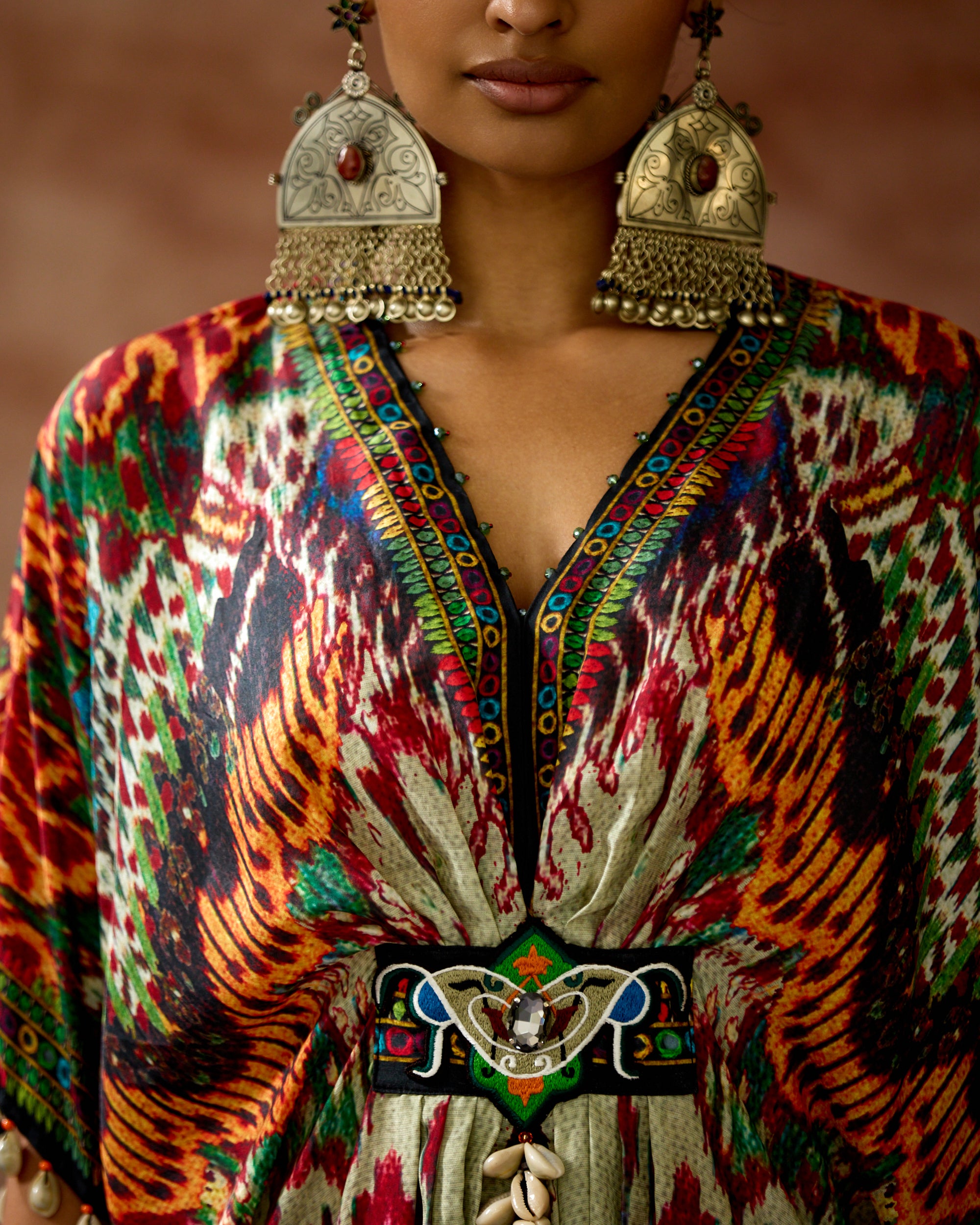 Kasbah : Maya/Sonth - Eggshell/Blue