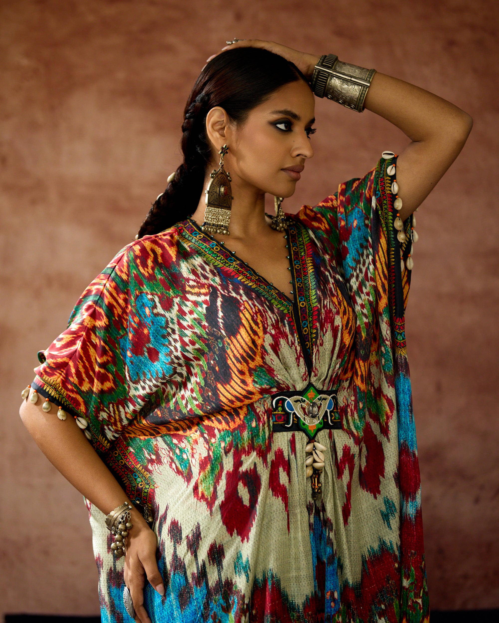Kasbah : Maya/Sonth - Eggshell/Blue