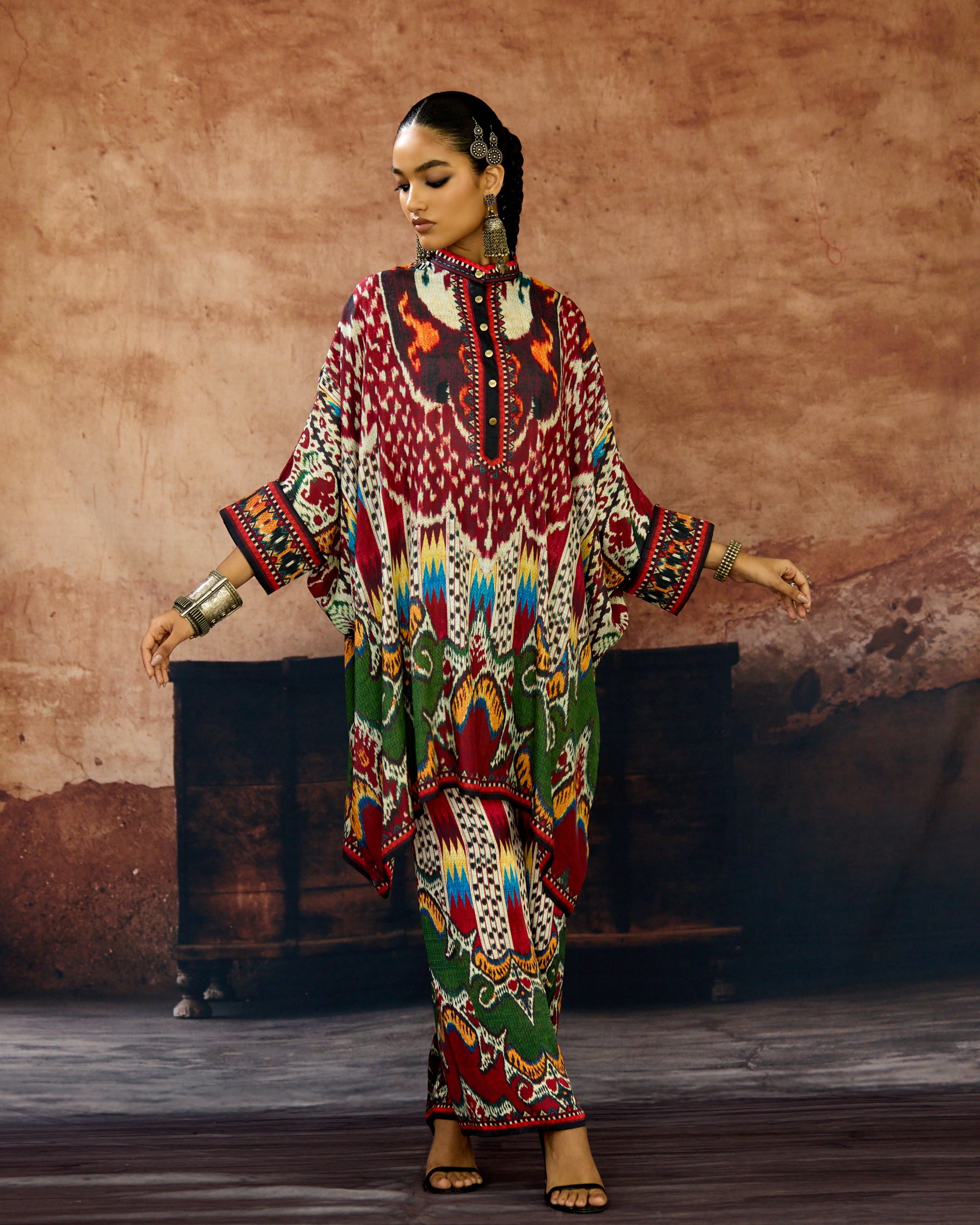 Kasbah : Chanel 36" - Orange/Multi