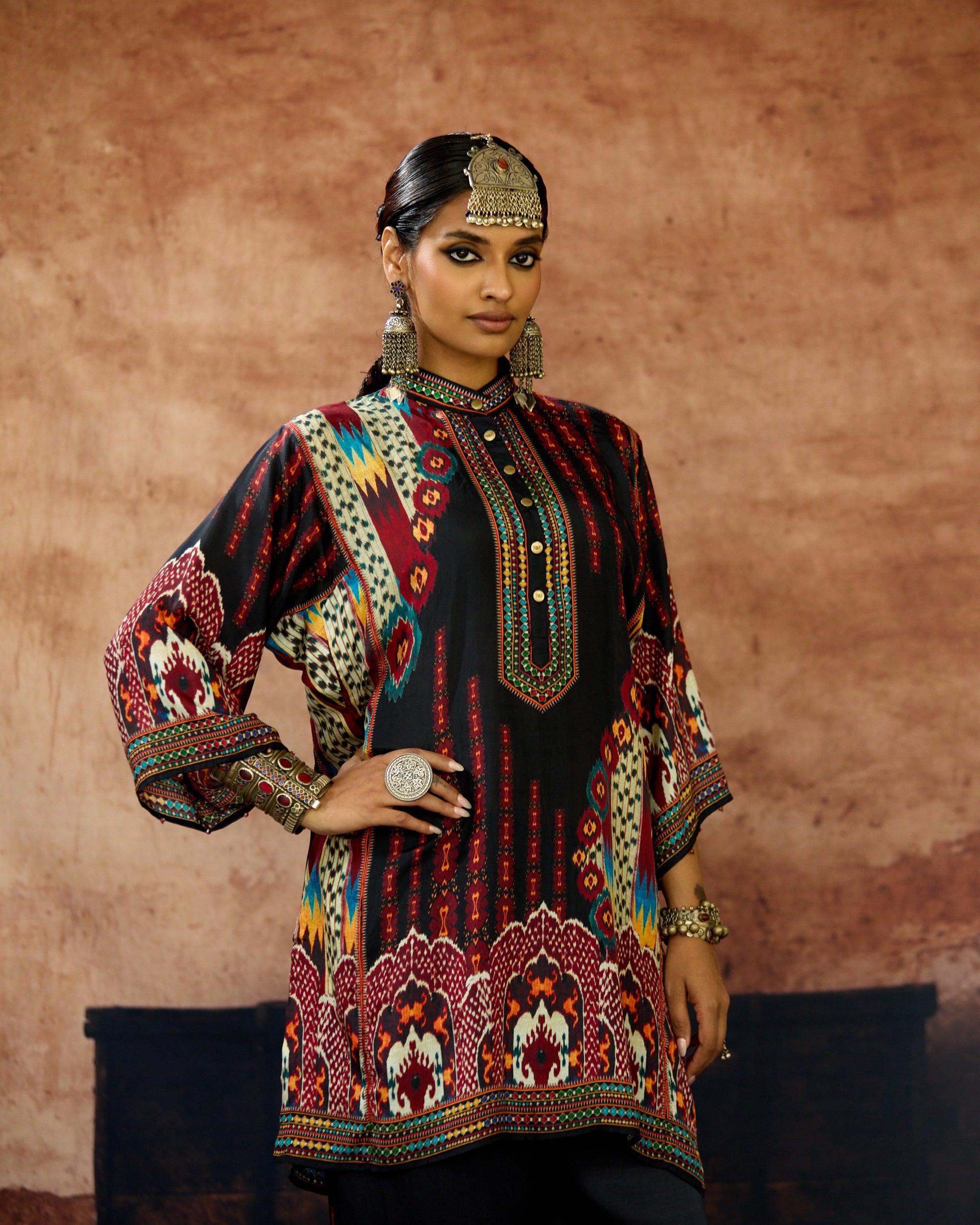 Kasbah : Ghazal - Black