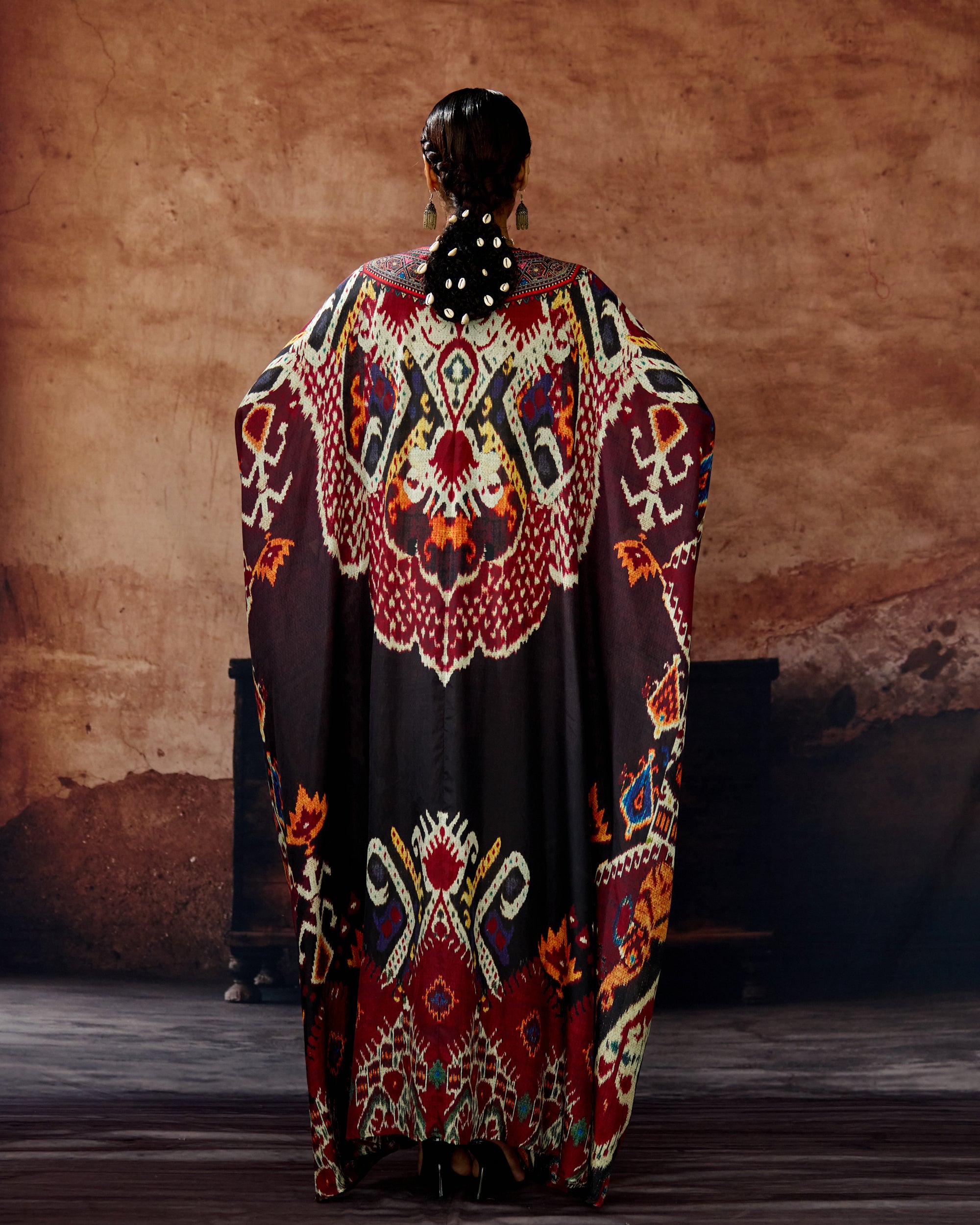 Kasbah : Imama - Black/Maroon