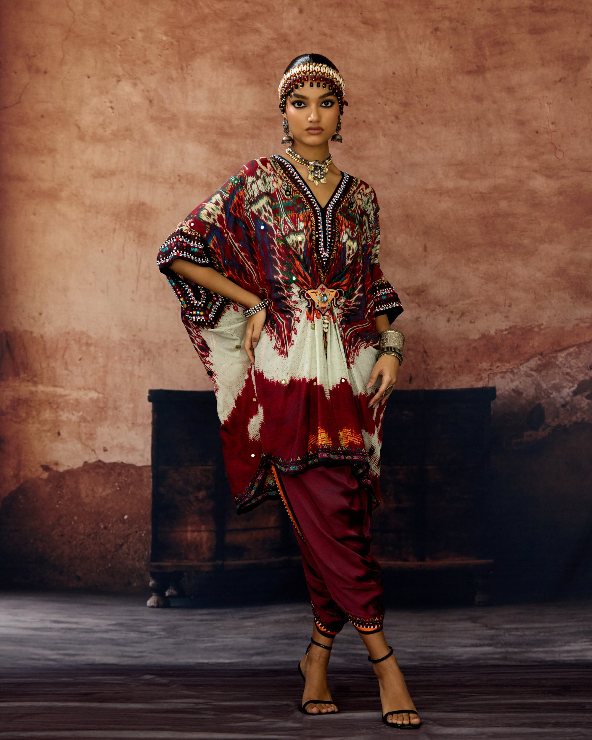 Kasbah : Maya/Sonth - Beige/Maroon