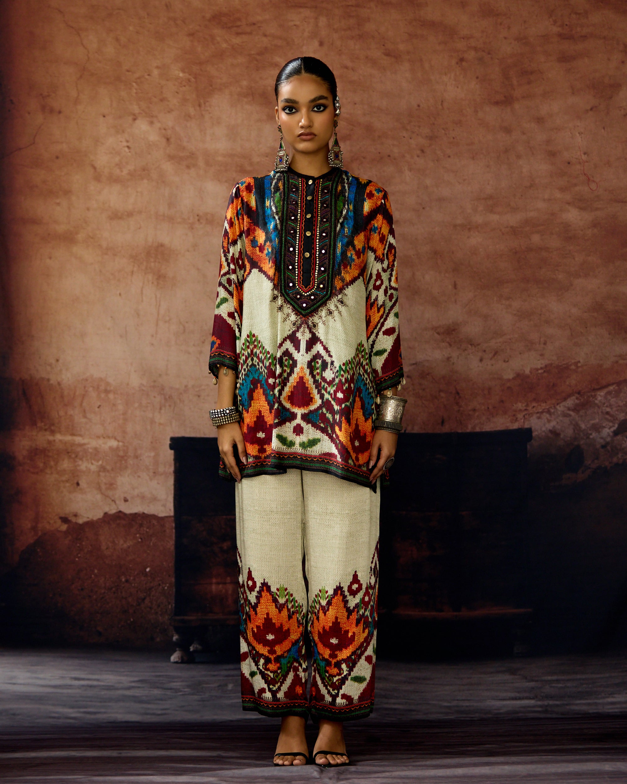 Kasbah : Resham - Eggshell/Orange