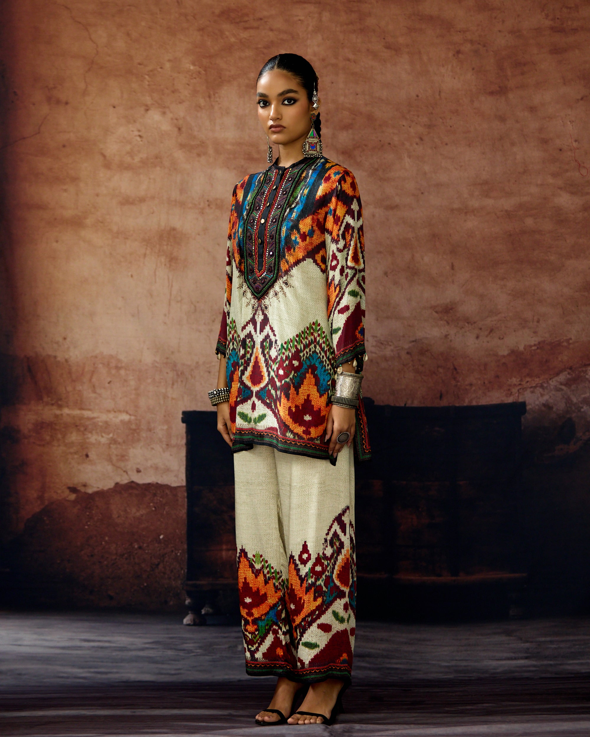 Kasbah : Resham - Eggshell/Orange