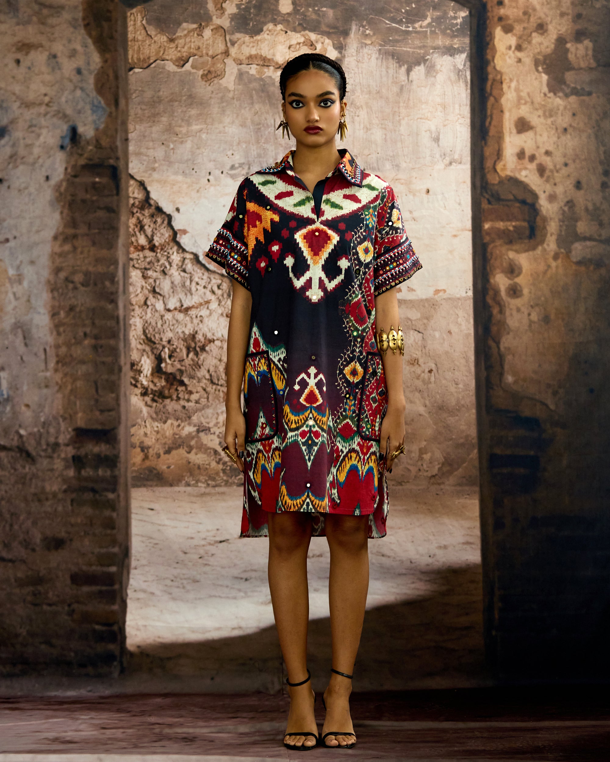 Kasbah : Silvia - Black/Maroon