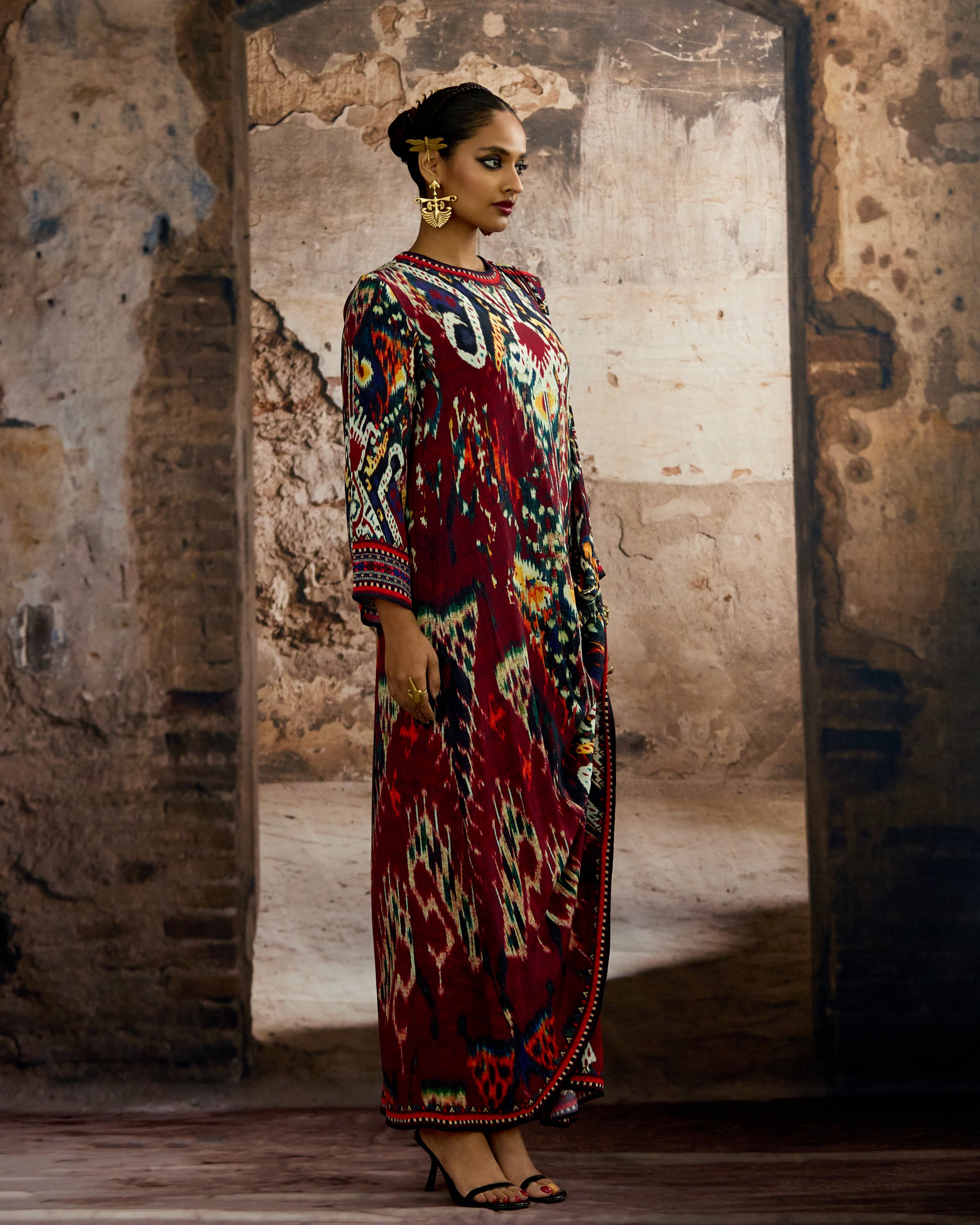 Kasbah : Vishakha - Maroon/Multi