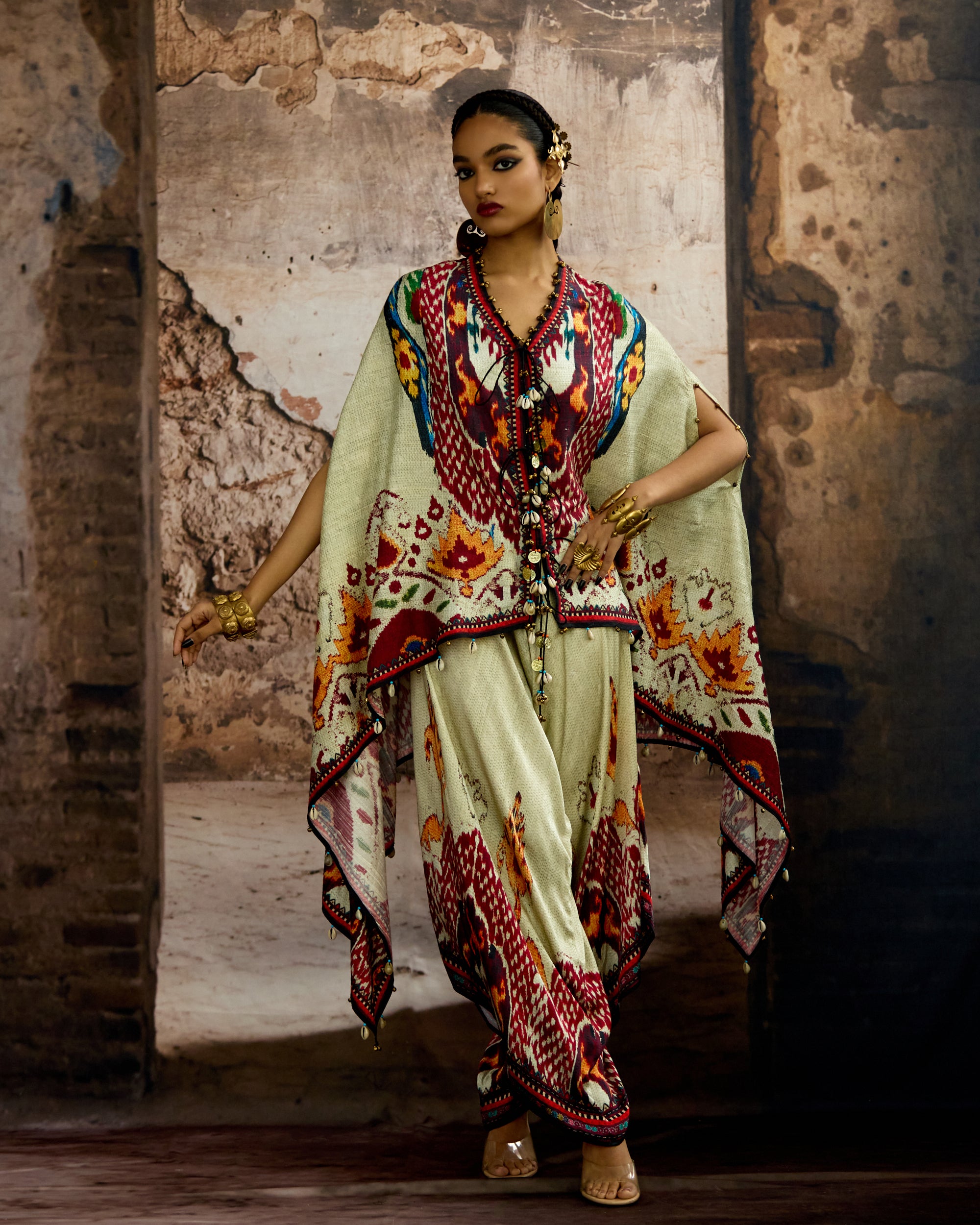 Kasbah : Prisha - Eggshell/Red