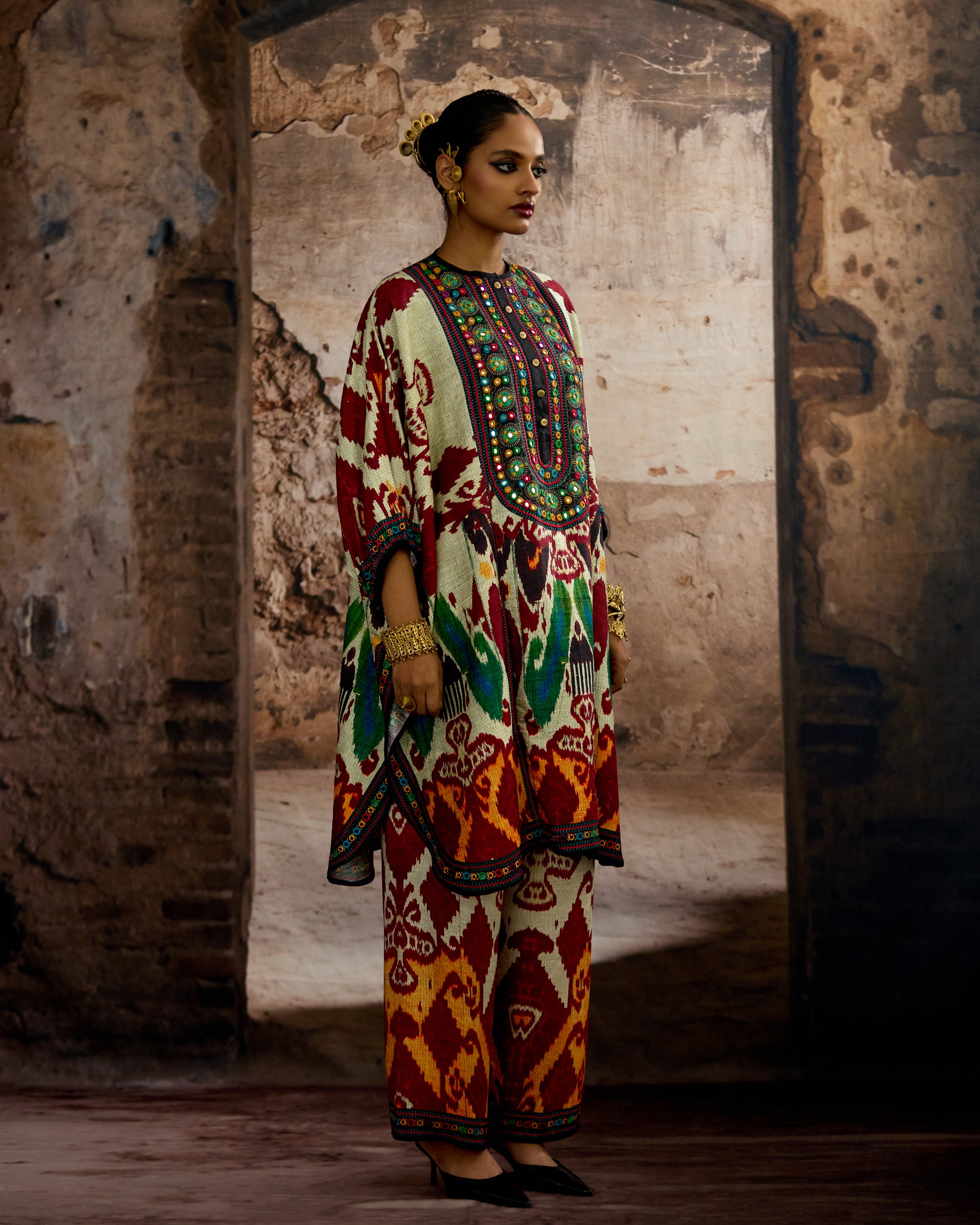 Kasbah : Myra - Beige/Red