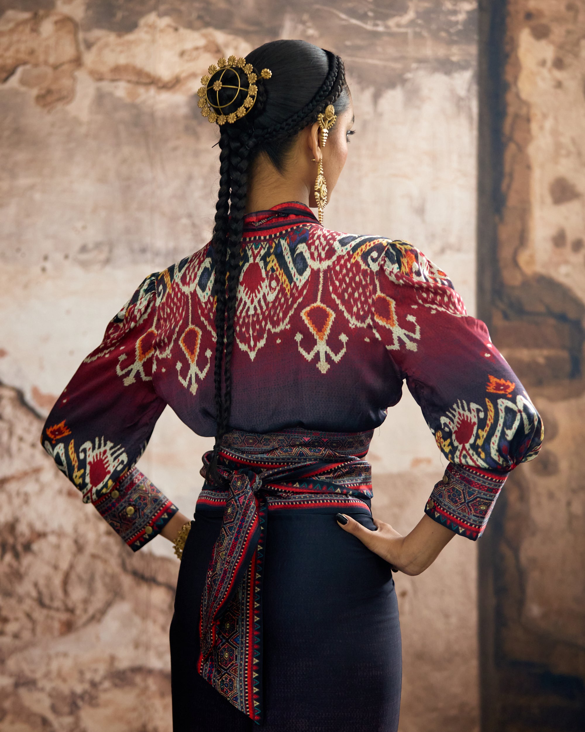 Kasbah : Rubali/Indonesia - Black/Maroon