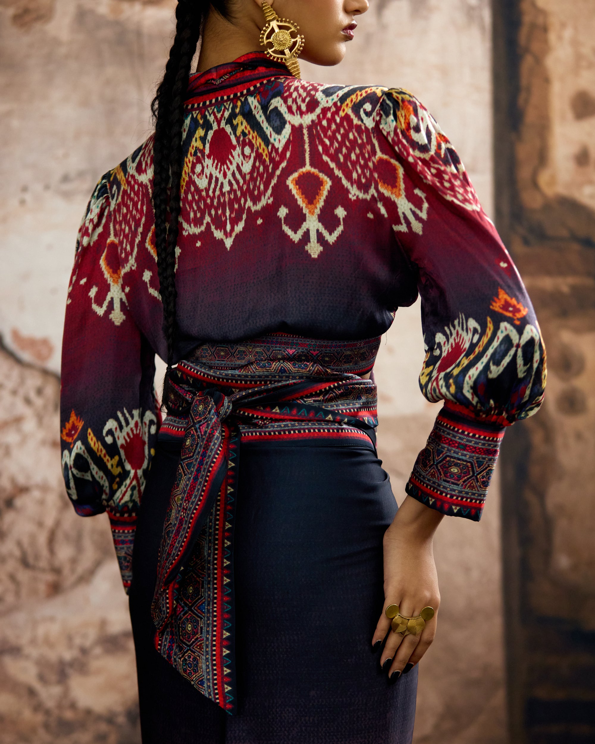 Kasbah : Rubali/Indonesia - Black/Maroon