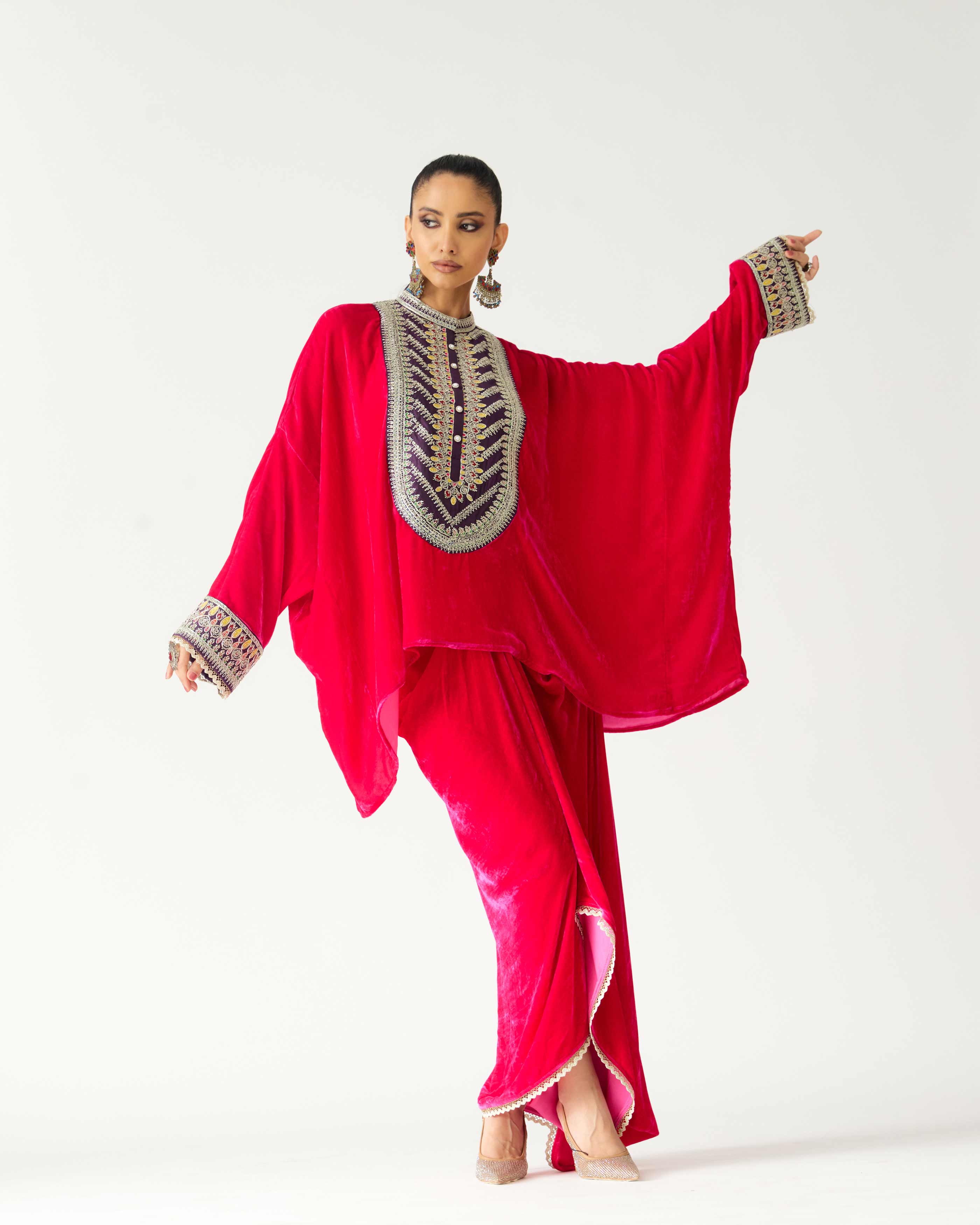 Zubaida : Insha - Hot Pink