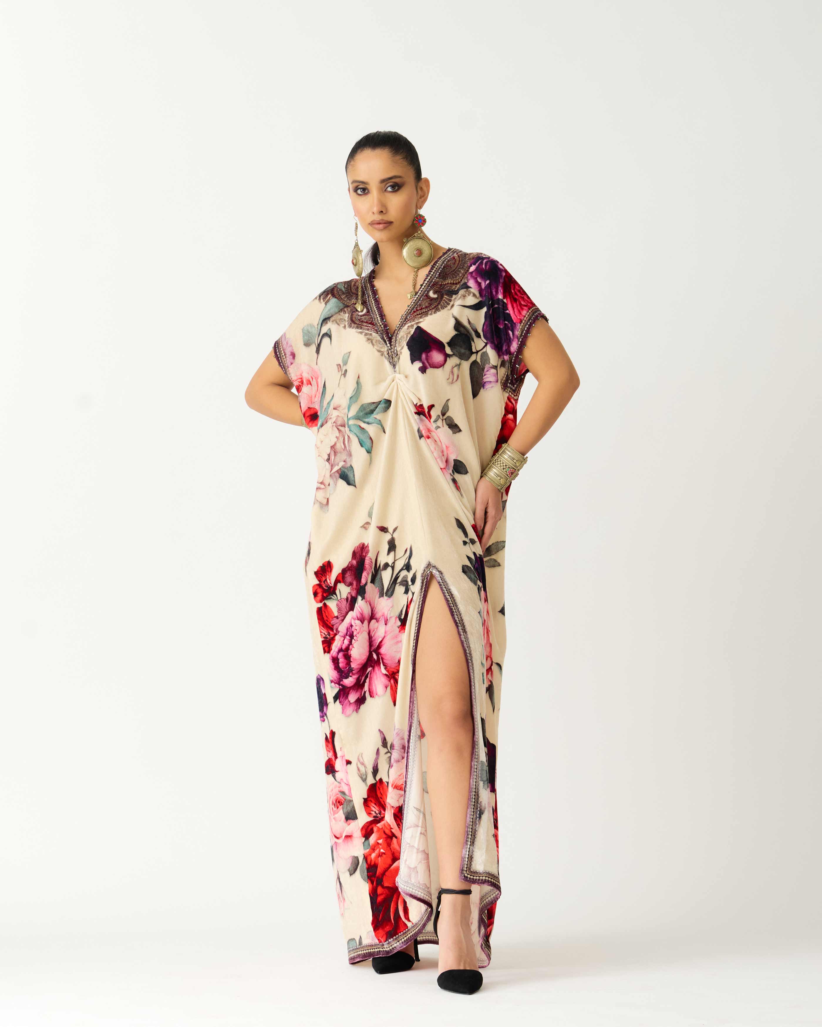 Zubaida : Safina - Eggshell