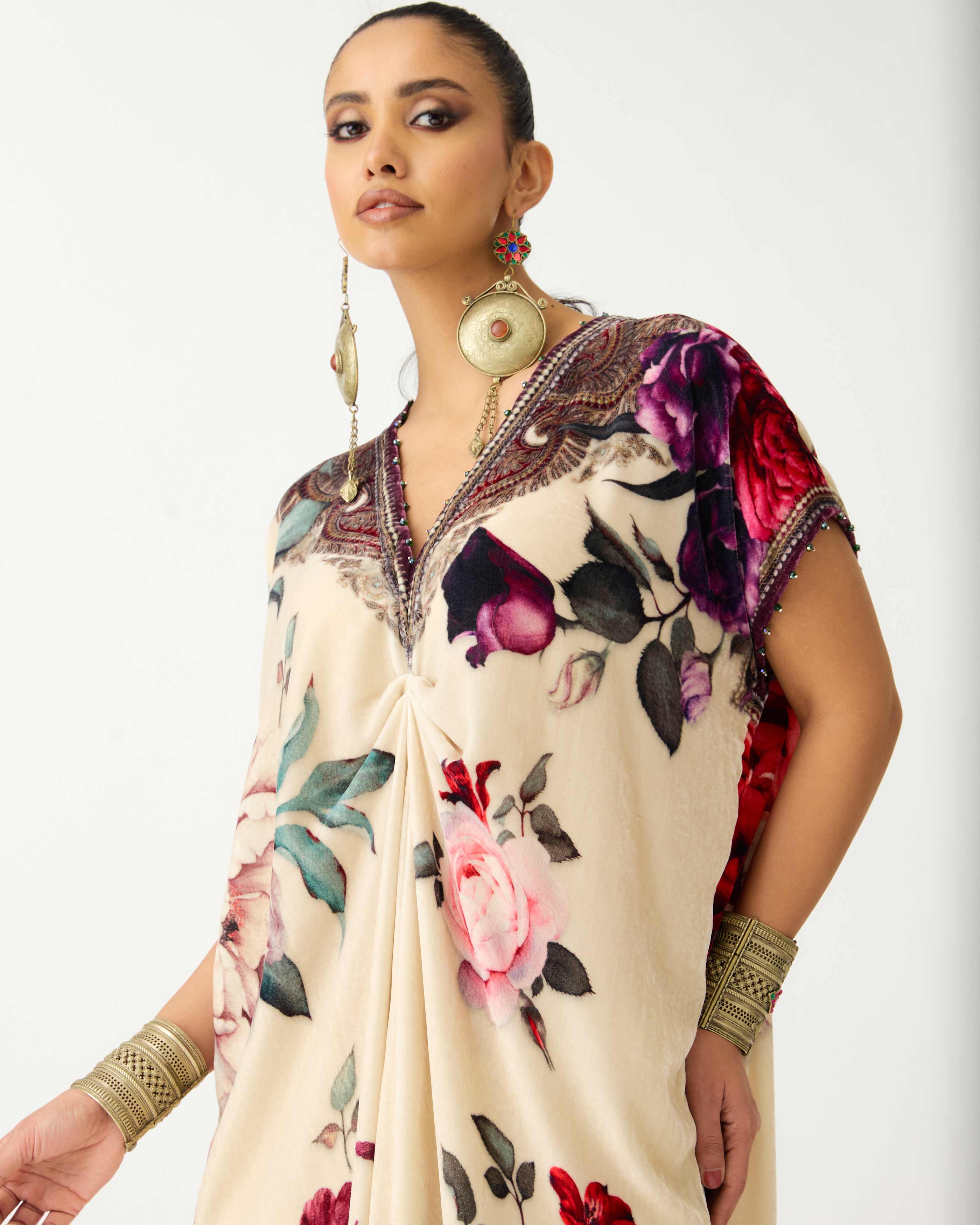 Zubaida : Safina - Eggshell