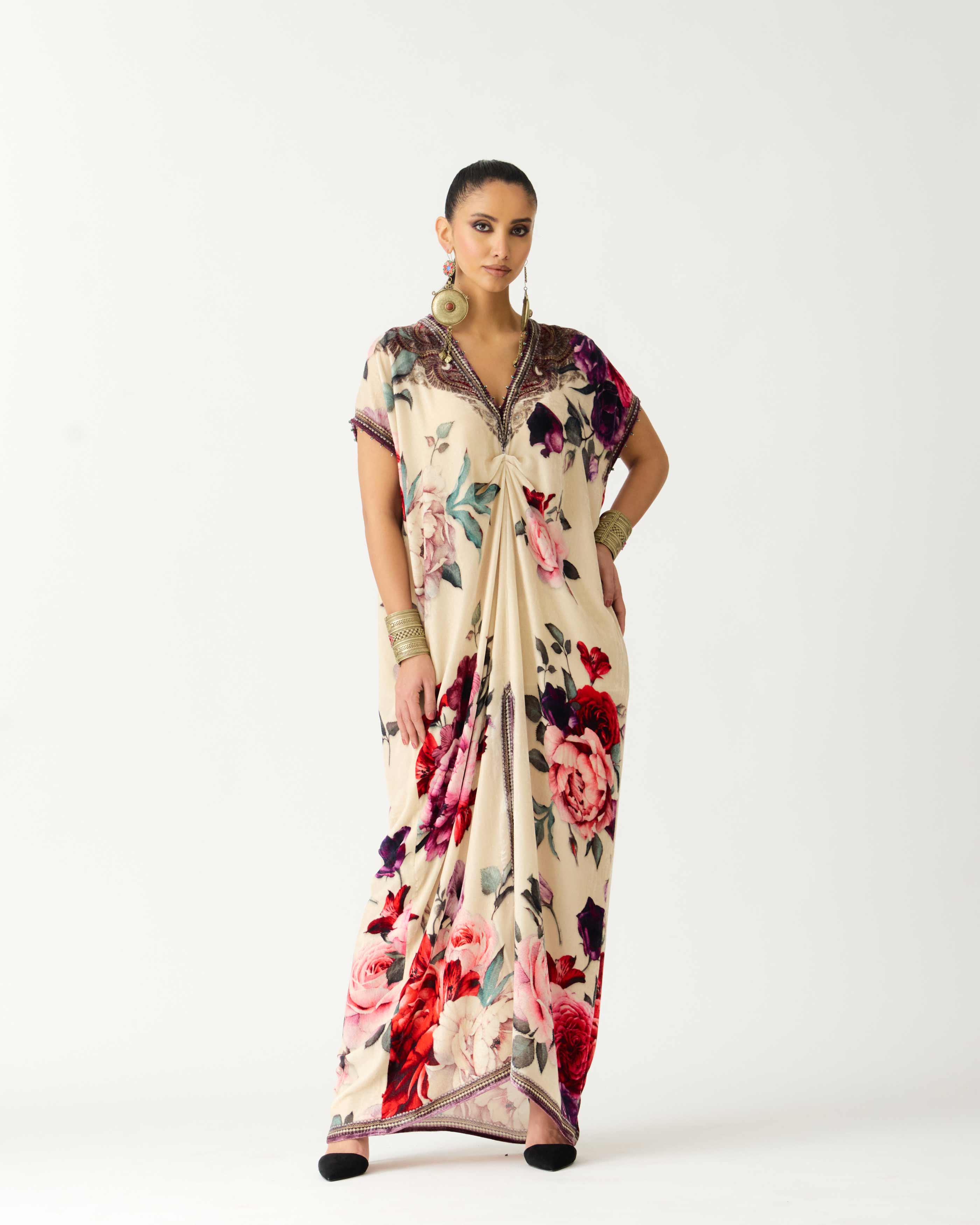 Zubaida : Safina - Eggshell