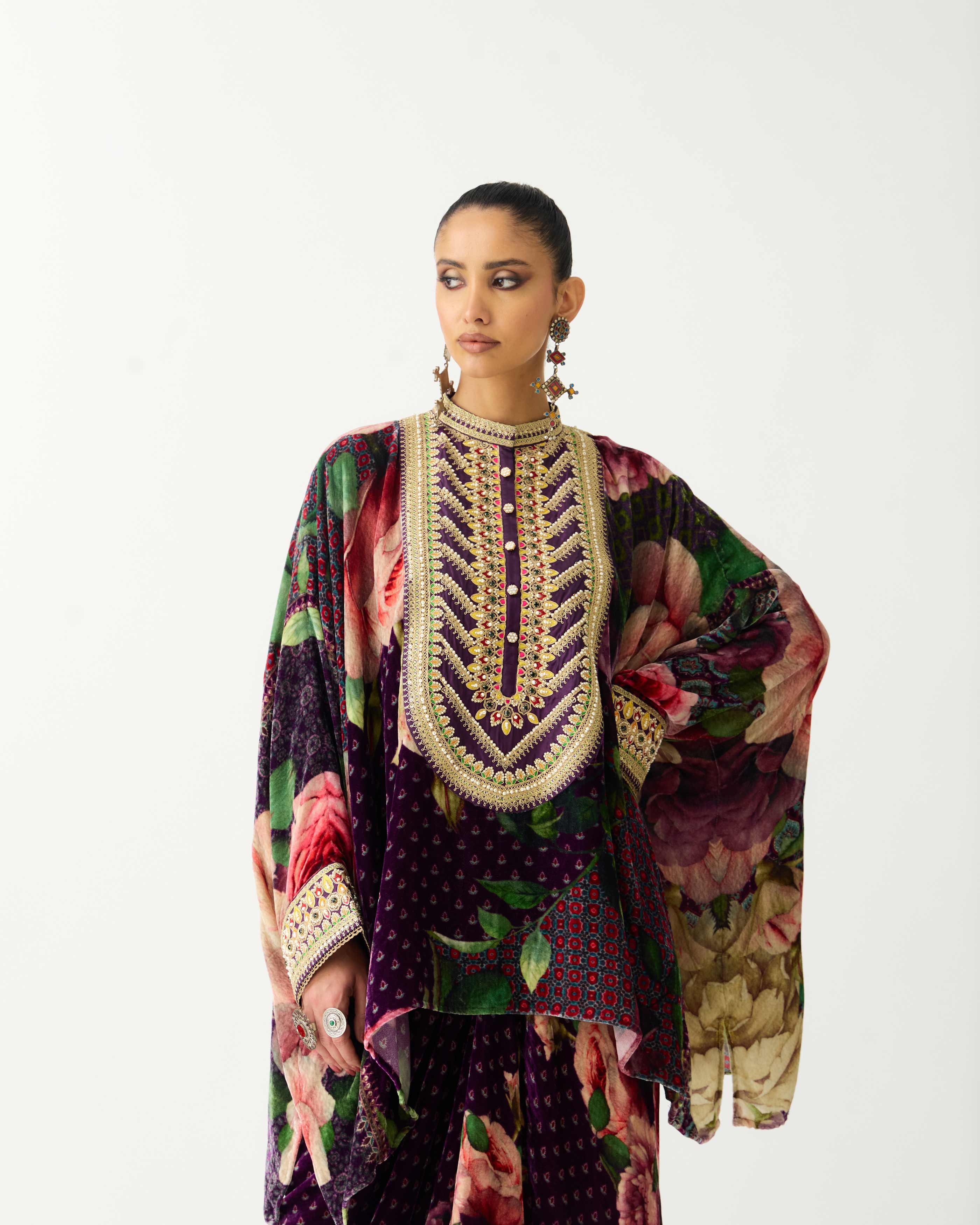 Zubaida : Insha - Plum Rose