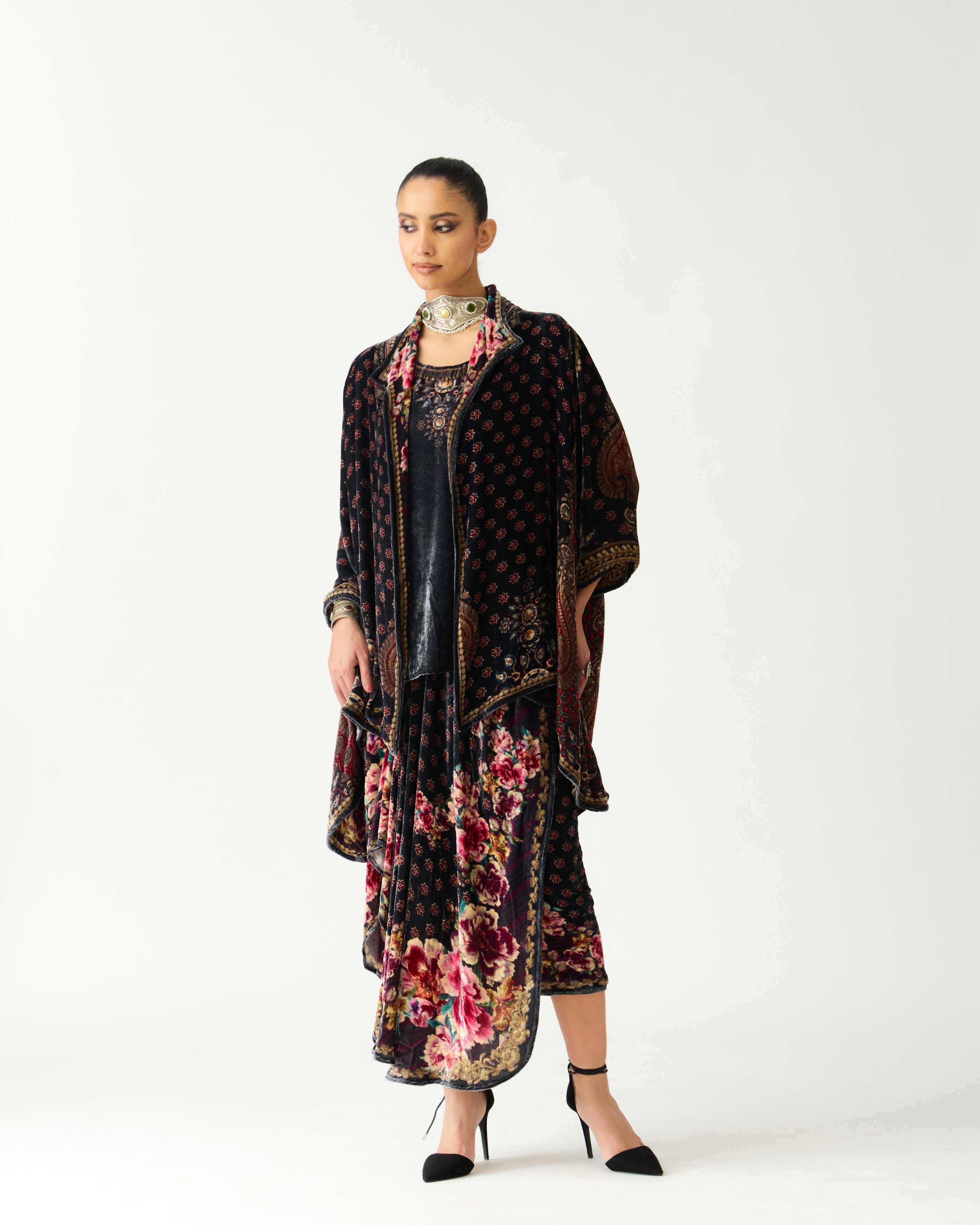 Zubaida : Adhira/Chandice - Black