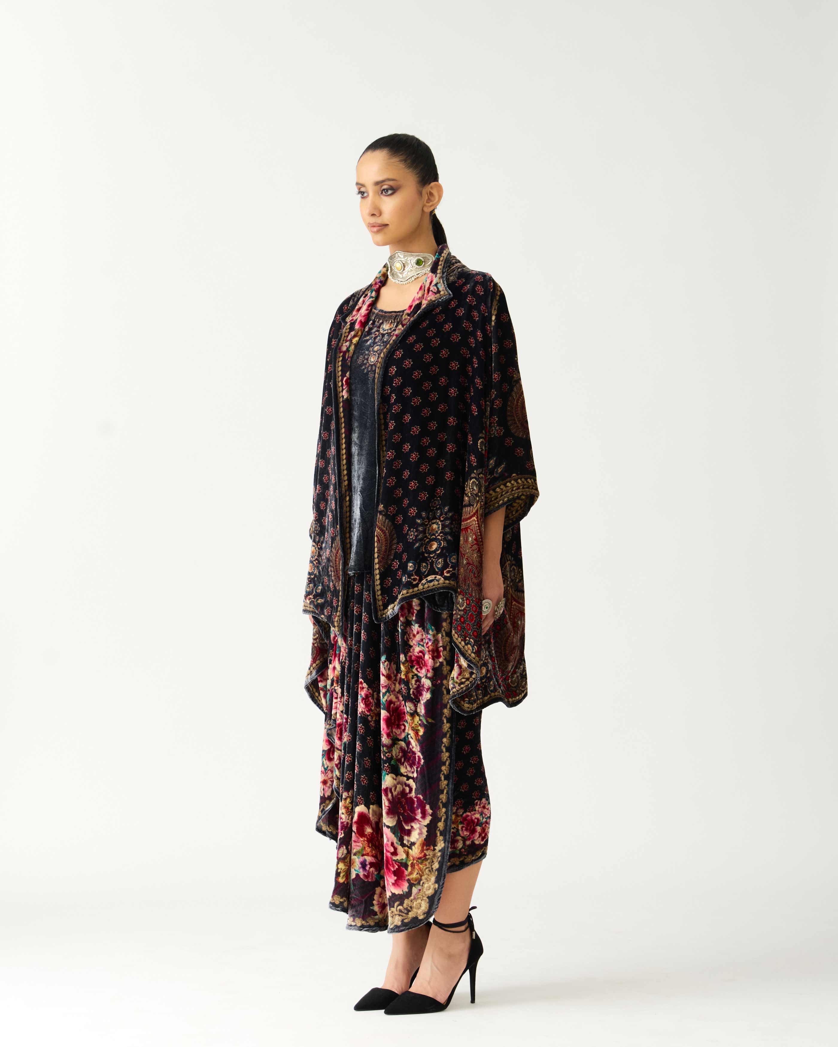 Zubaida : Adhira/Chandice - Black