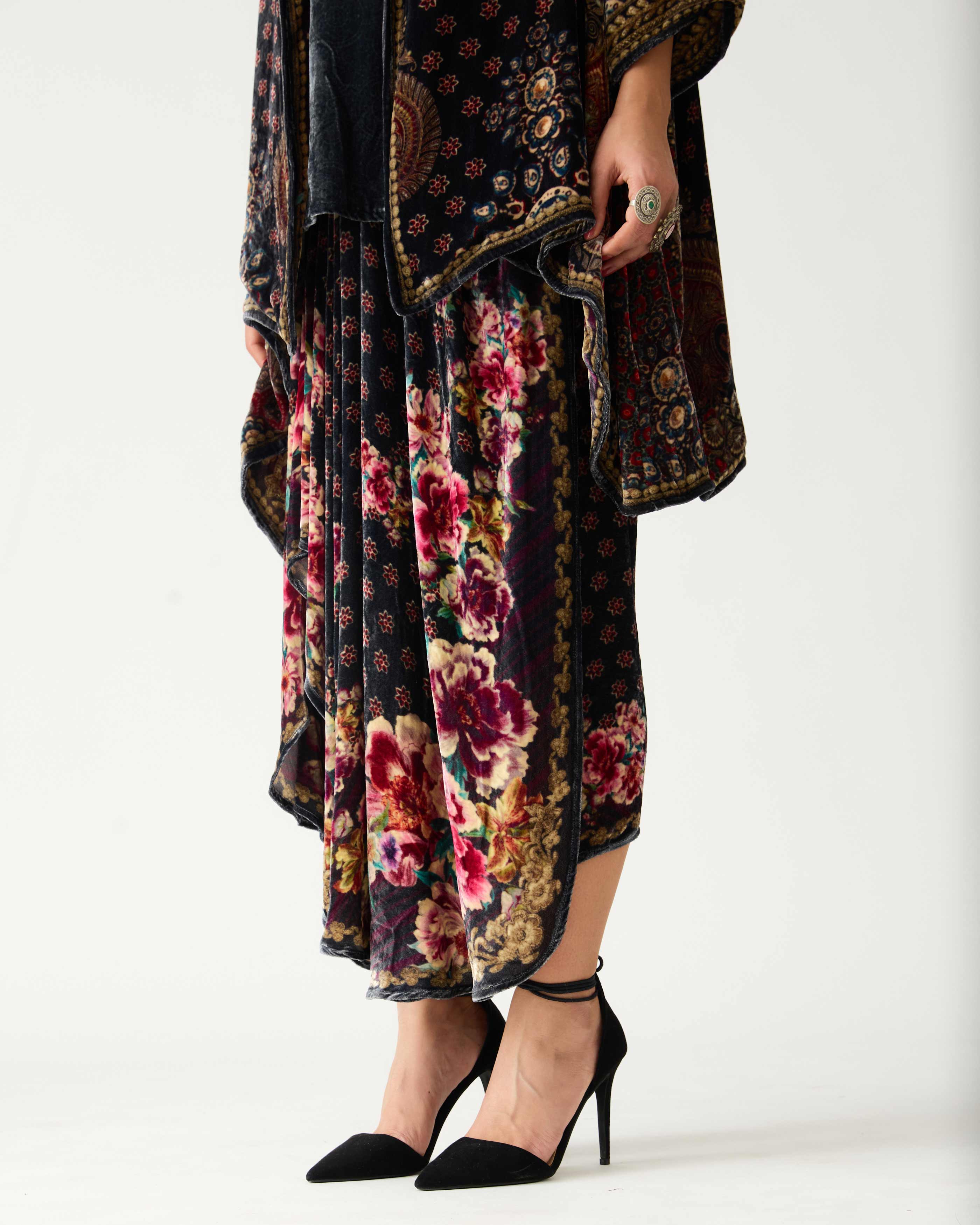 Zubaida : Adhira/Chandice - Black
